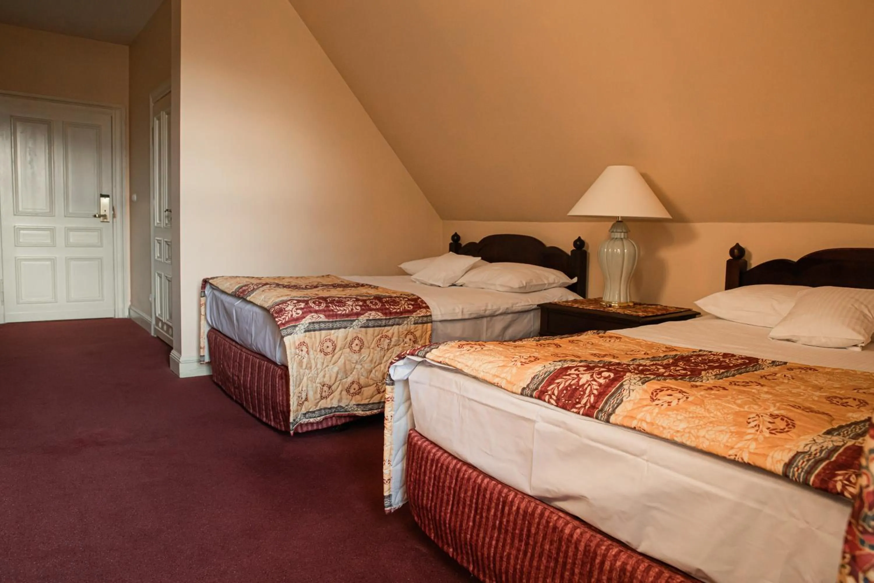 Bed in Pałac Bielawa