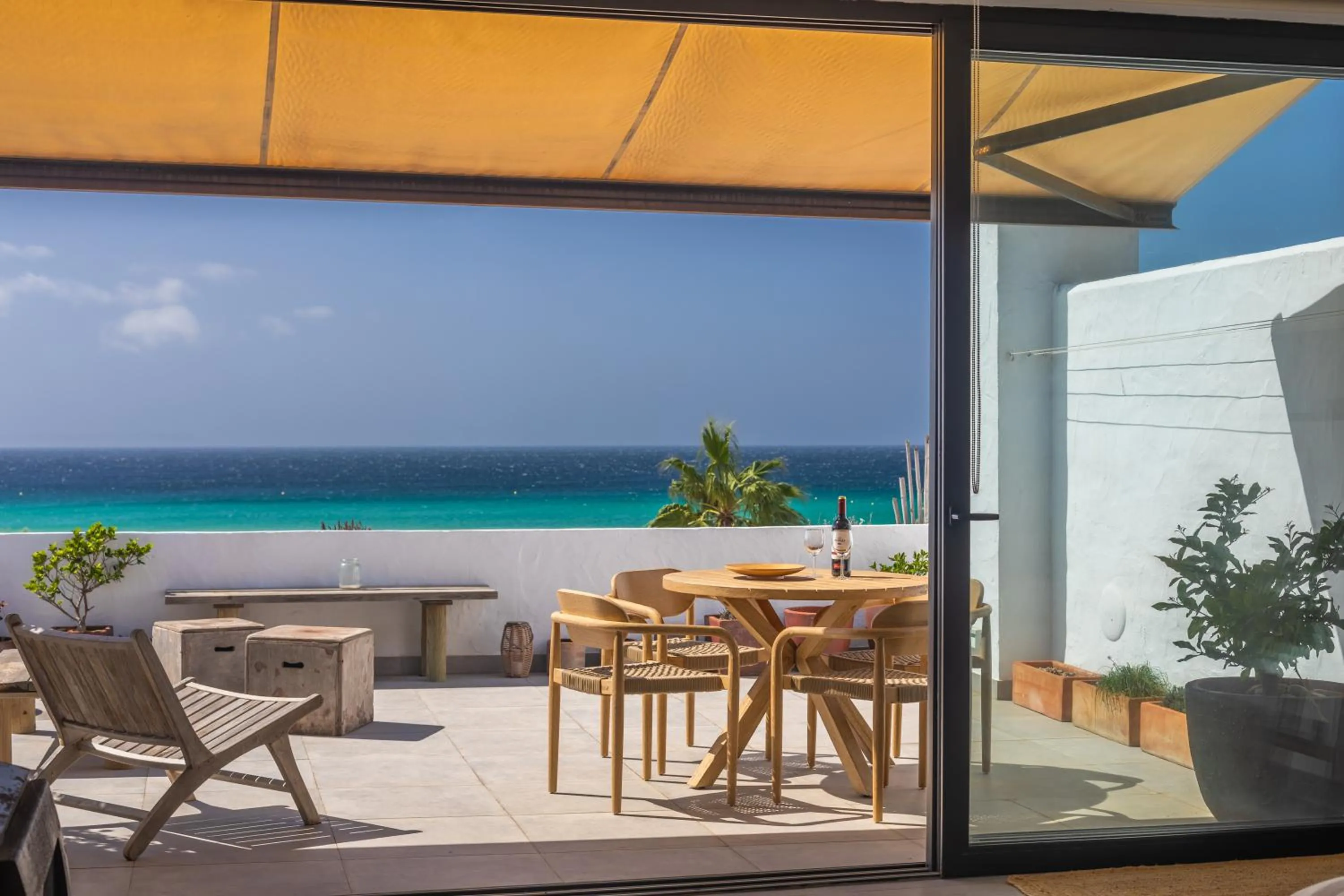 Los Lances Beach Apartments