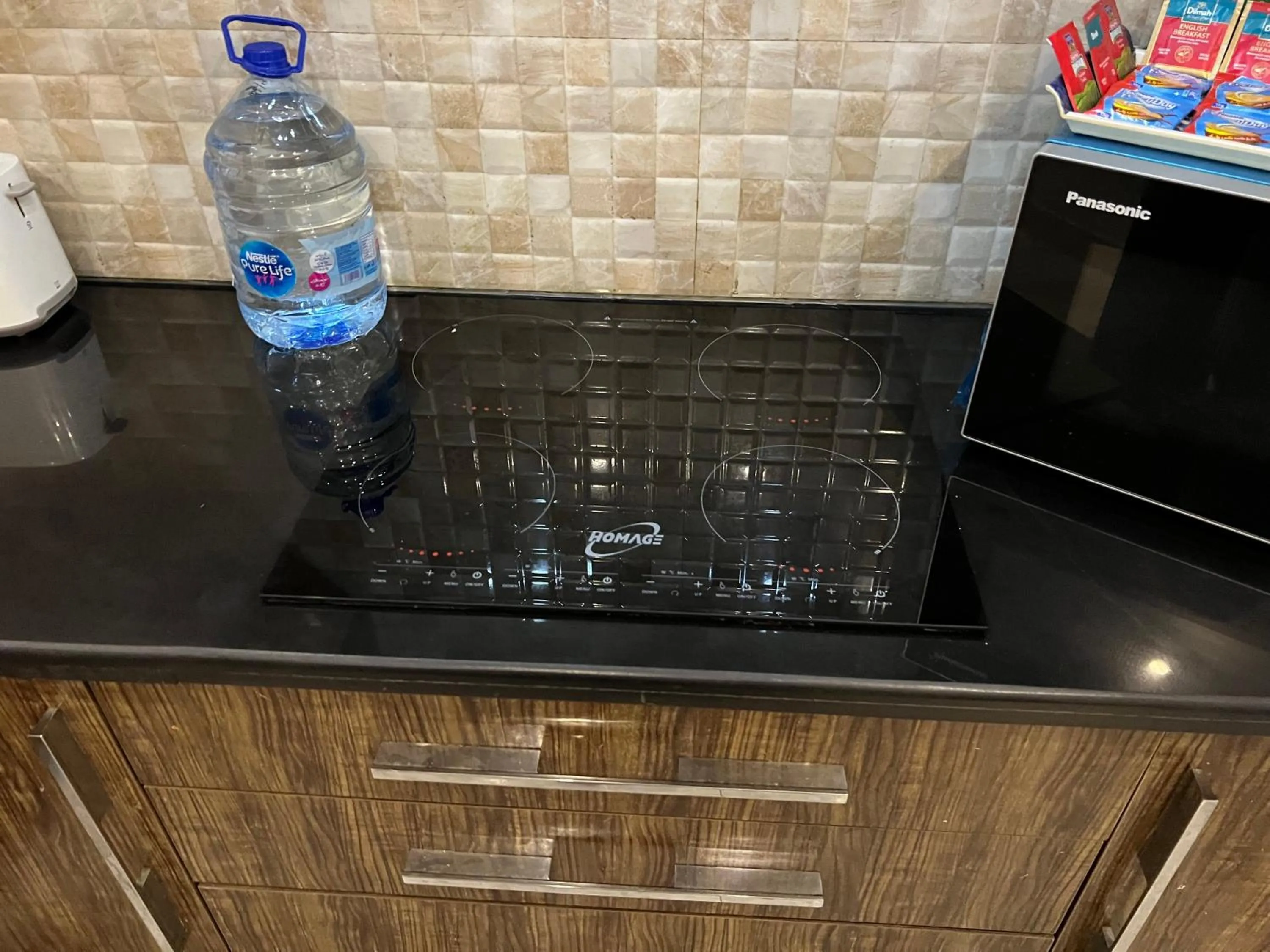 Vactional Villa Dha Phase 6 Lahore ,Three Bed Room Full House