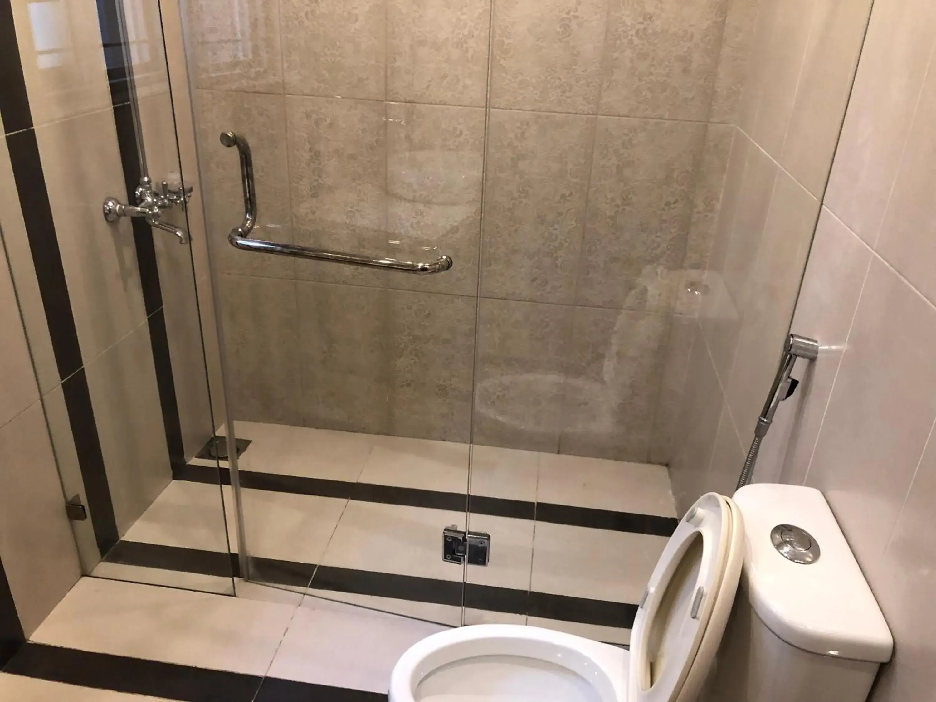 Vactional Villa Dha Phase 6 Lahore ,Three Bed Room Full House Vactional Villa Dha Phase 6 Lahore ,Three Bed Room Full House