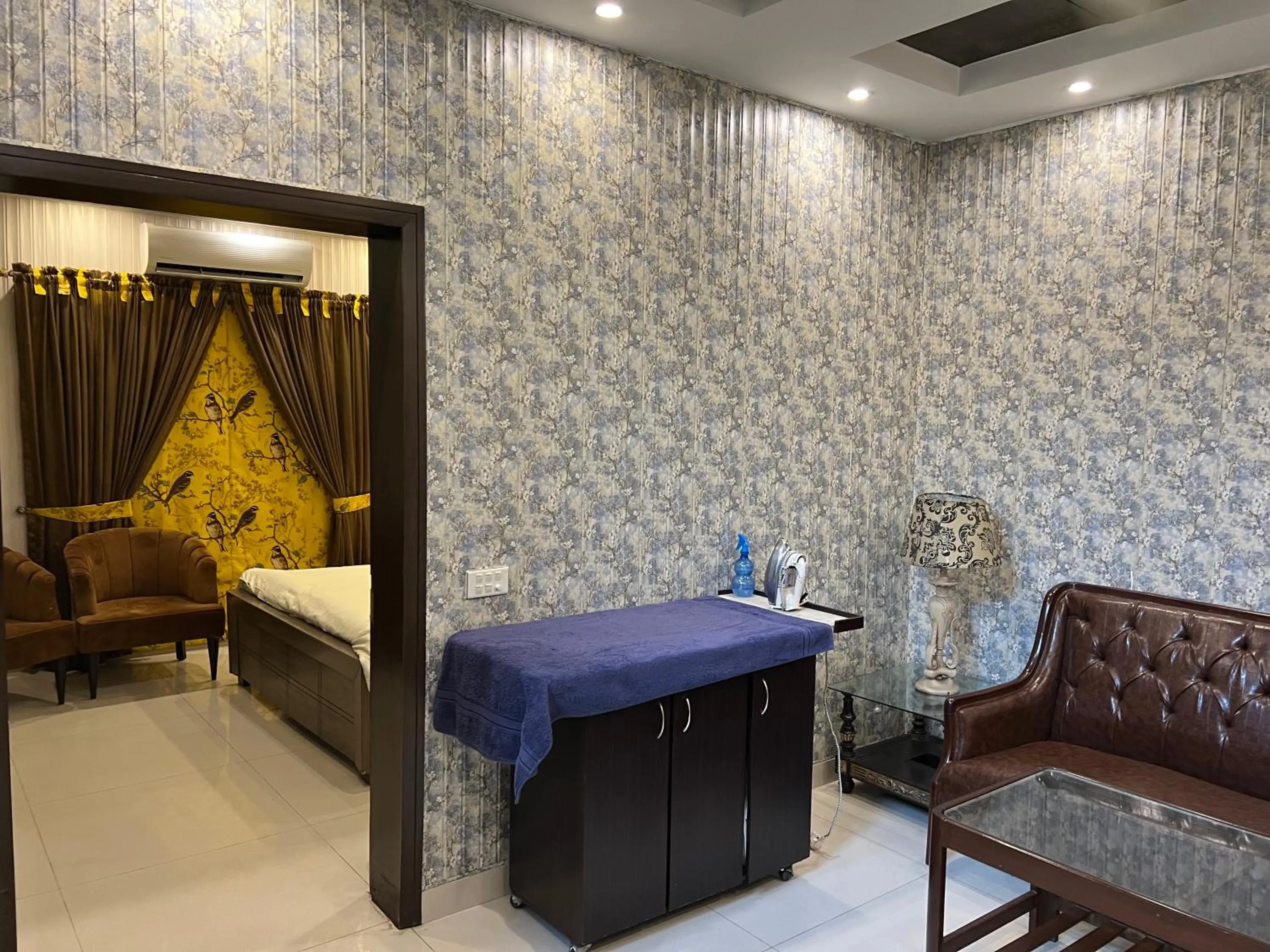 Bed in Vactional Villa Dha Phase 6 Lahore ,Three Bed Room Full House