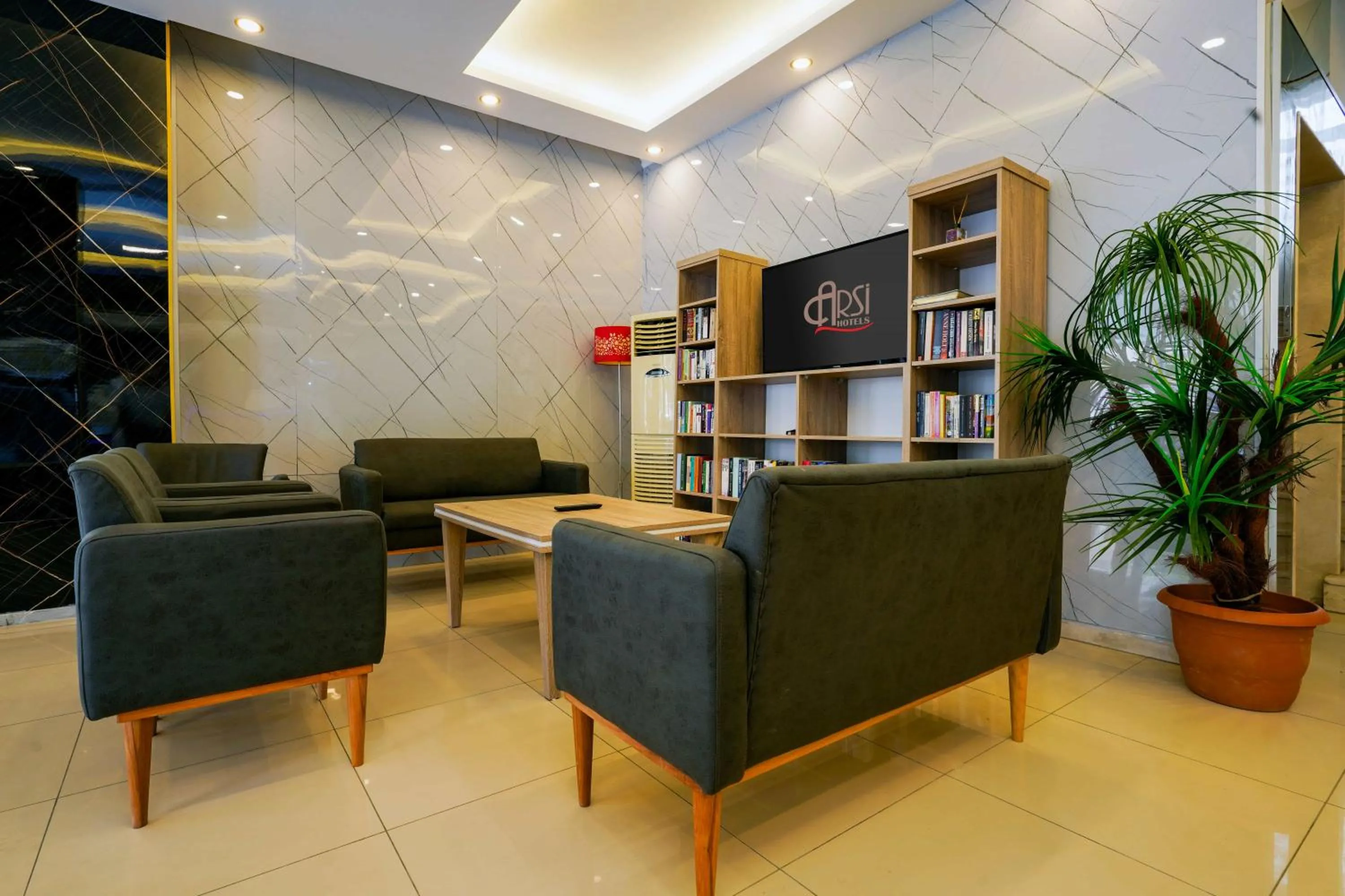 Library in Kleopatra Arsi Hotel