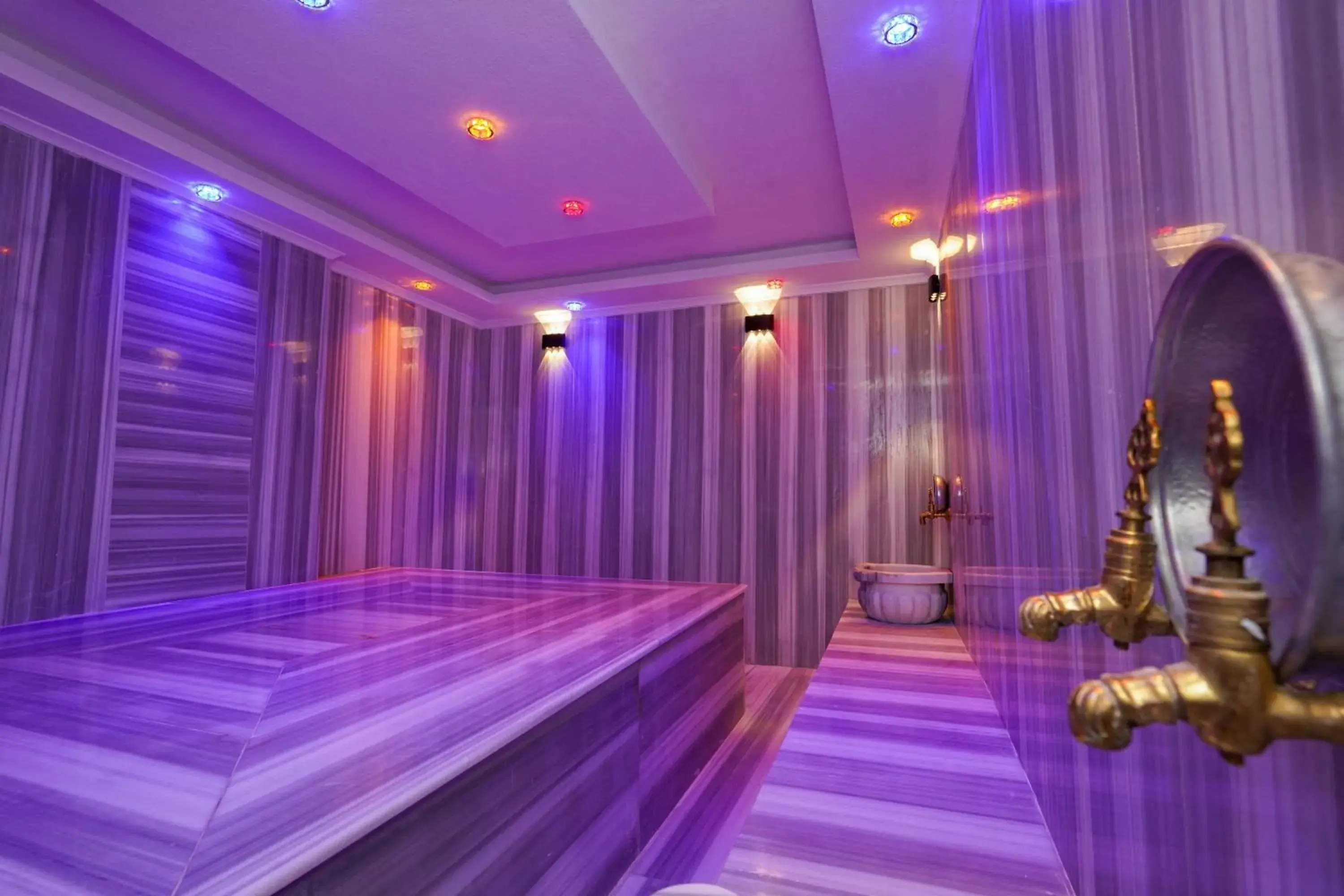 Public Bath, Bed in Kleopatra Arsi Hotel Public Bath, Bed in Kleopatra Arsi Hotel