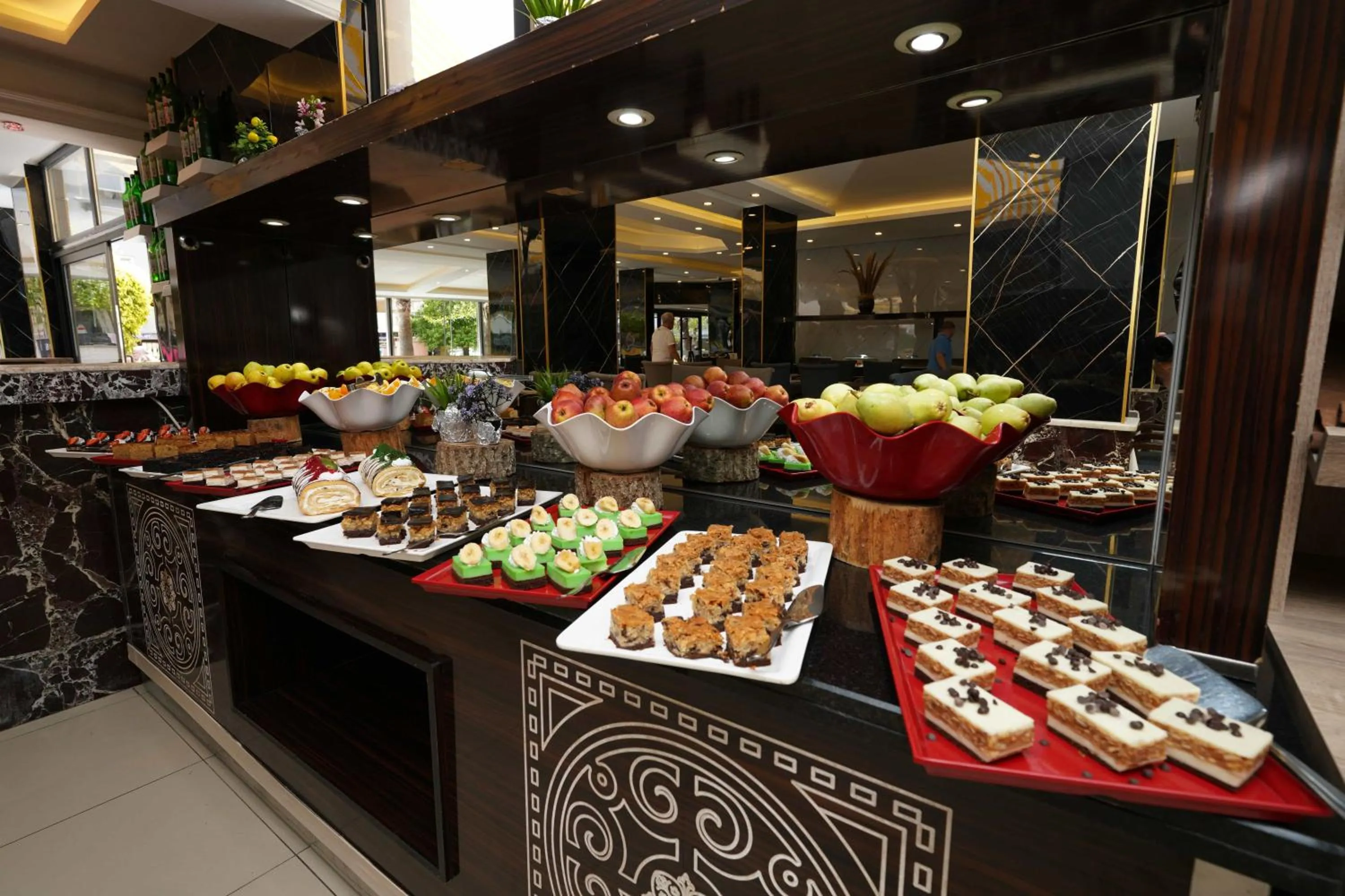 Food and drinks in Kleopatra Arsi Hotel