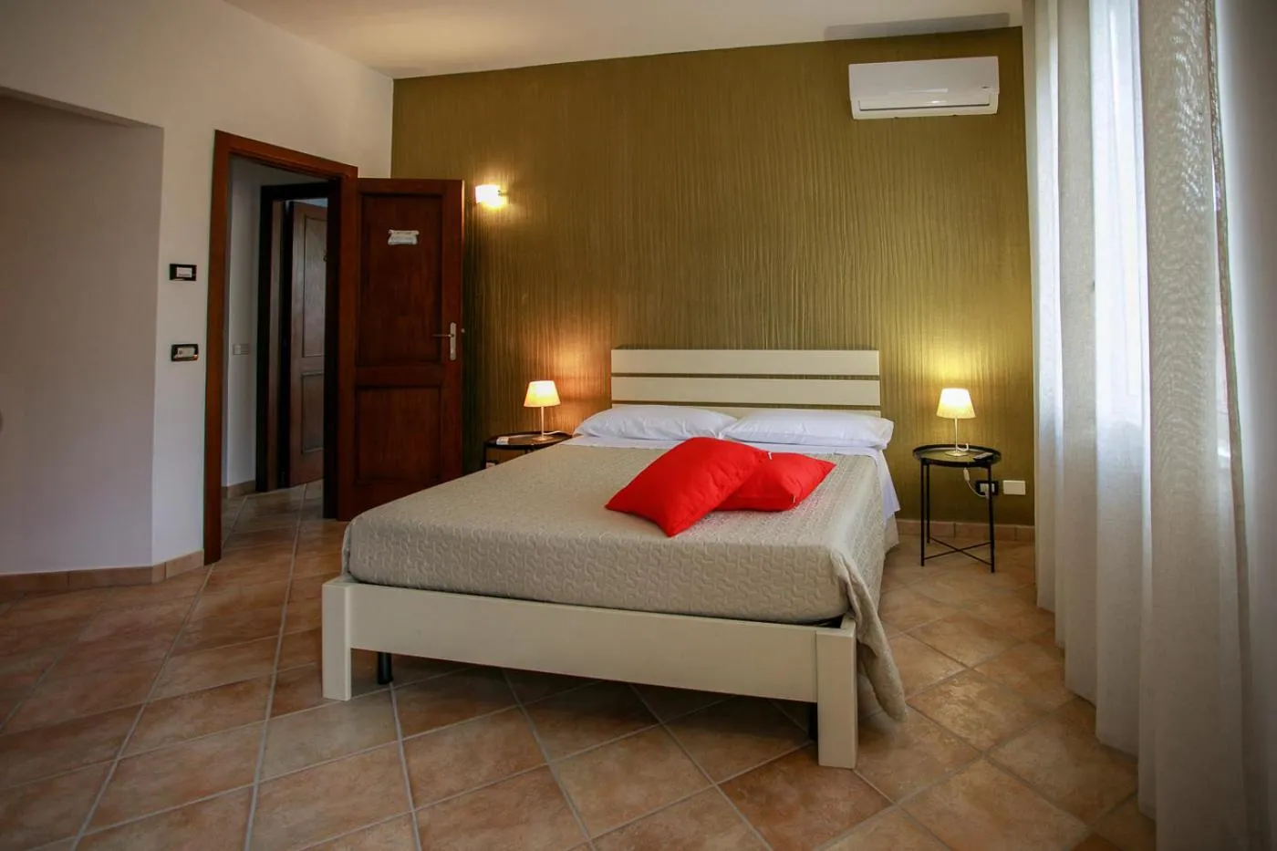 Bed in B&B Scirocco House