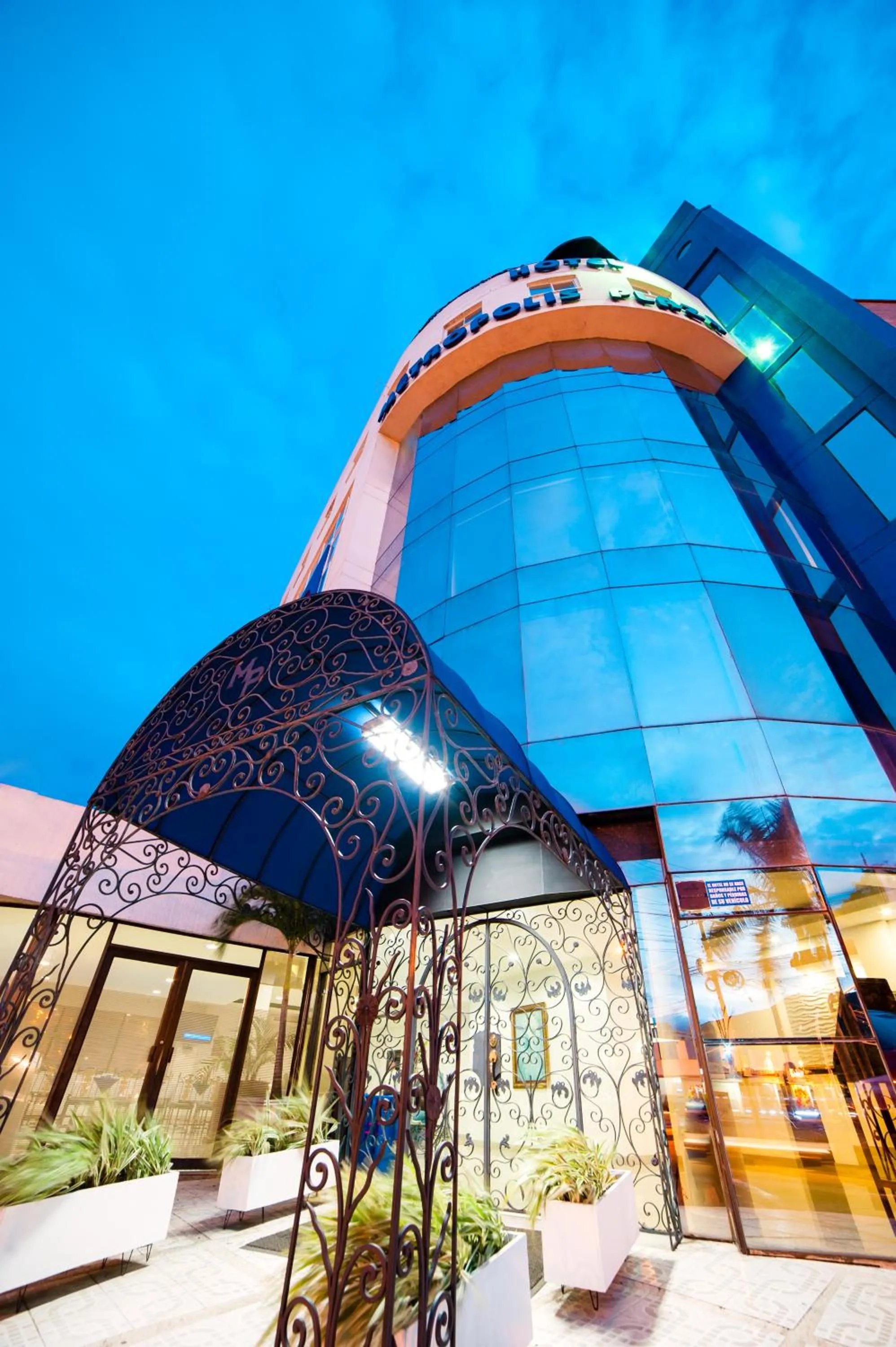 Hotel Metropolis Plaza Cali