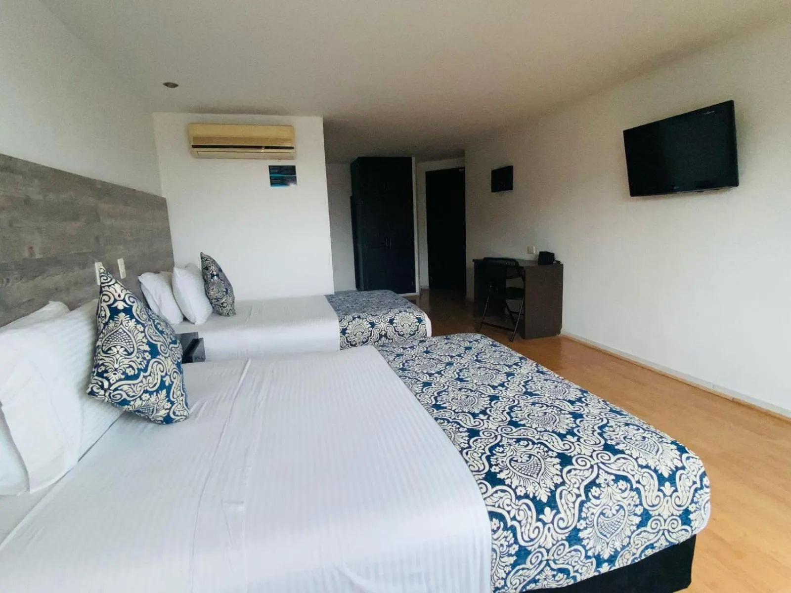 Hotel Metropolis Plaza Cali
