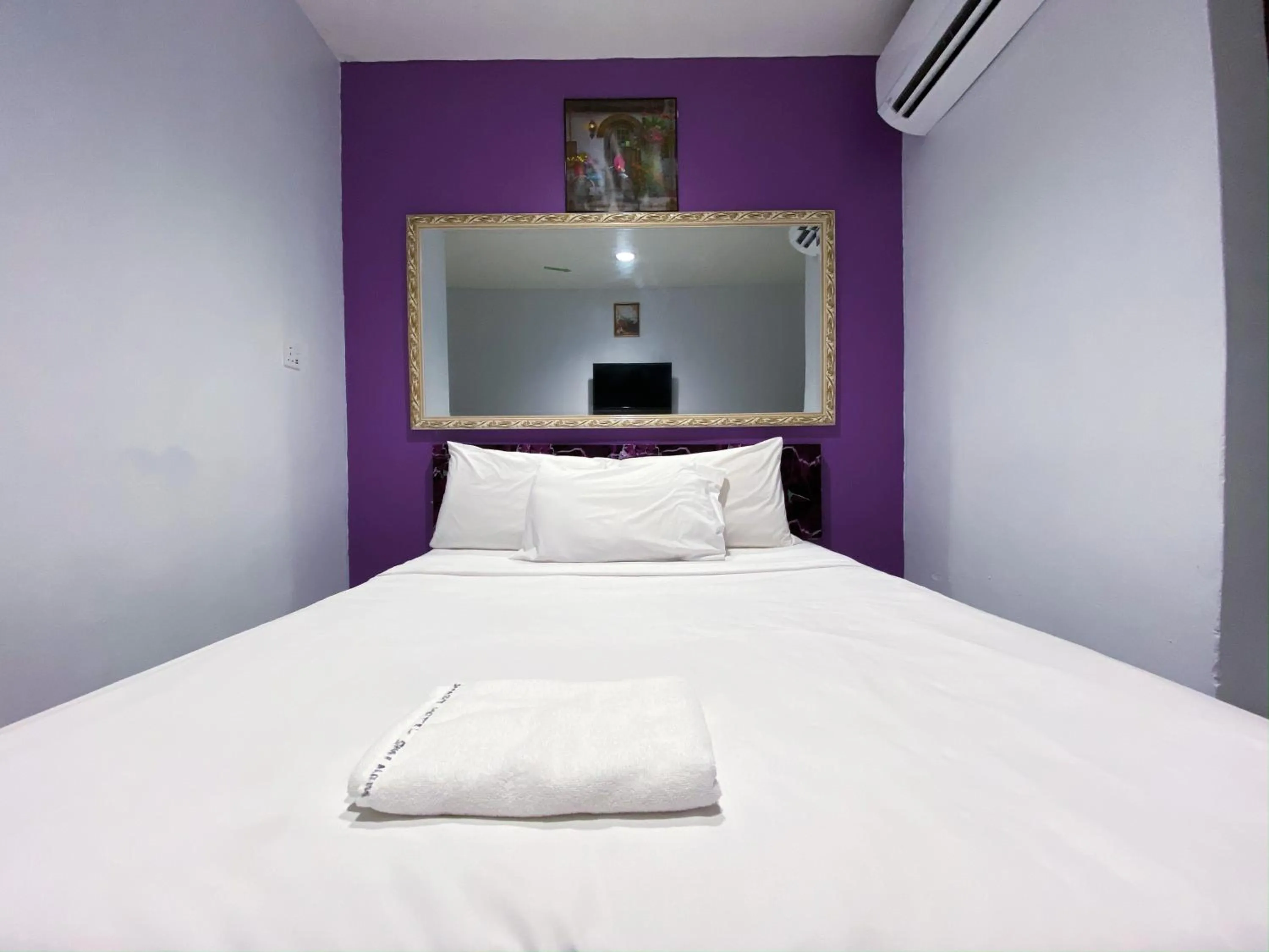 Bed in SMART HOTEL SEKSYEN 15 SHAH ALAM