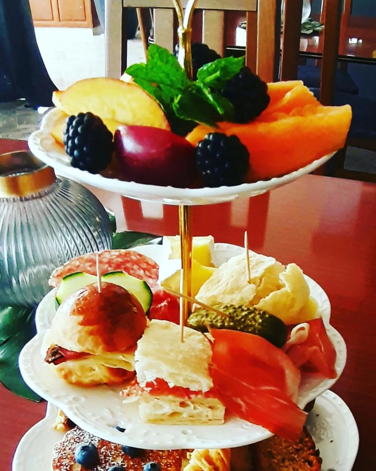 Food and drinks in Hotel Aplo - Breakfast Experience