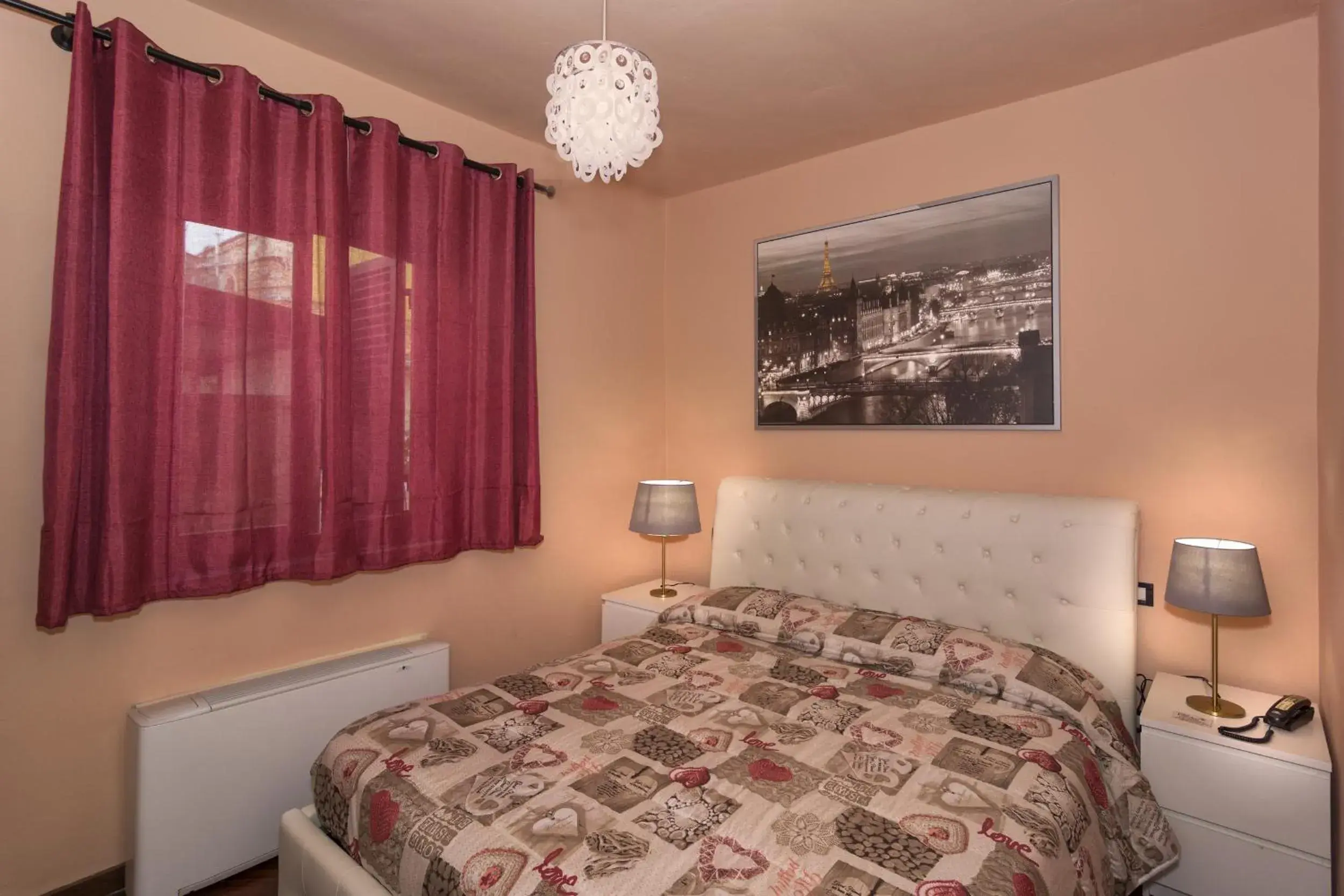 Bed in Hotel Il Giardino Bed in Hotel Il Giardino