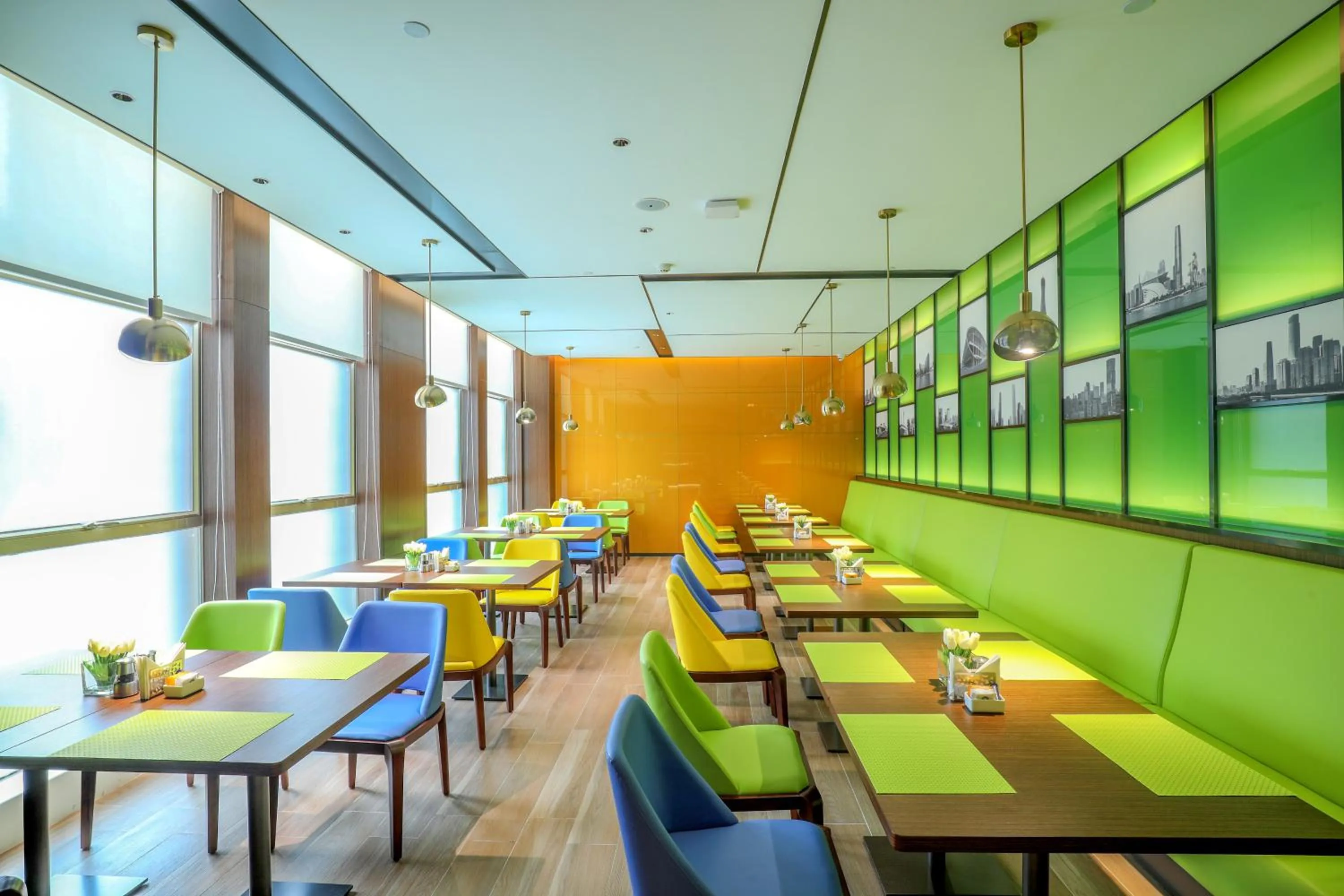 Restaurant/places to eat in Hampton by Hilton Guangzhou Dongxiaonan