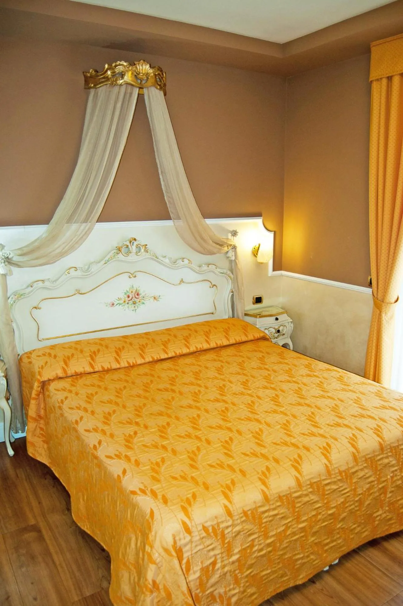 Decorative detail, Bed in Hotel Confine