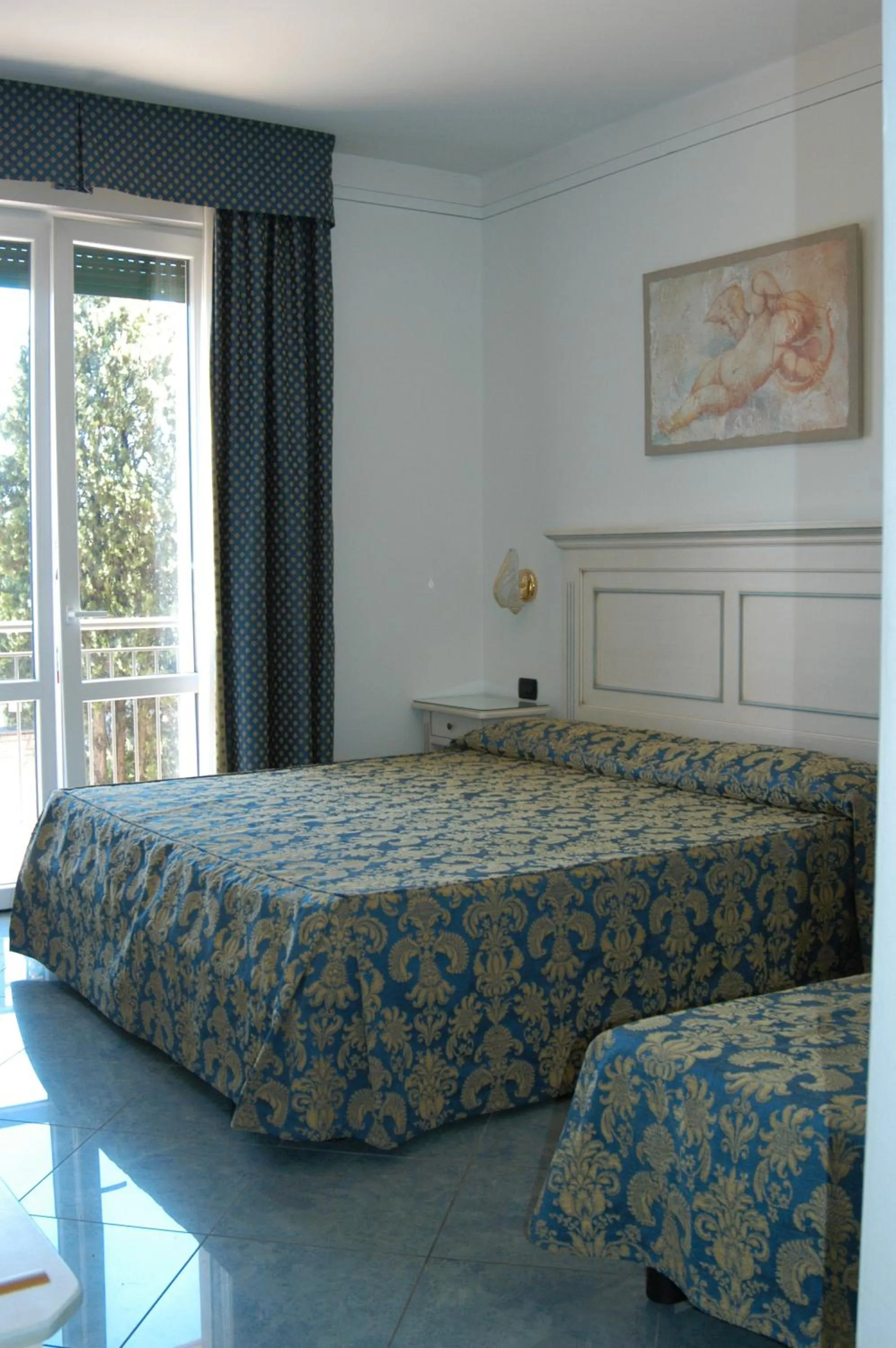 Bed in Hotel Confine