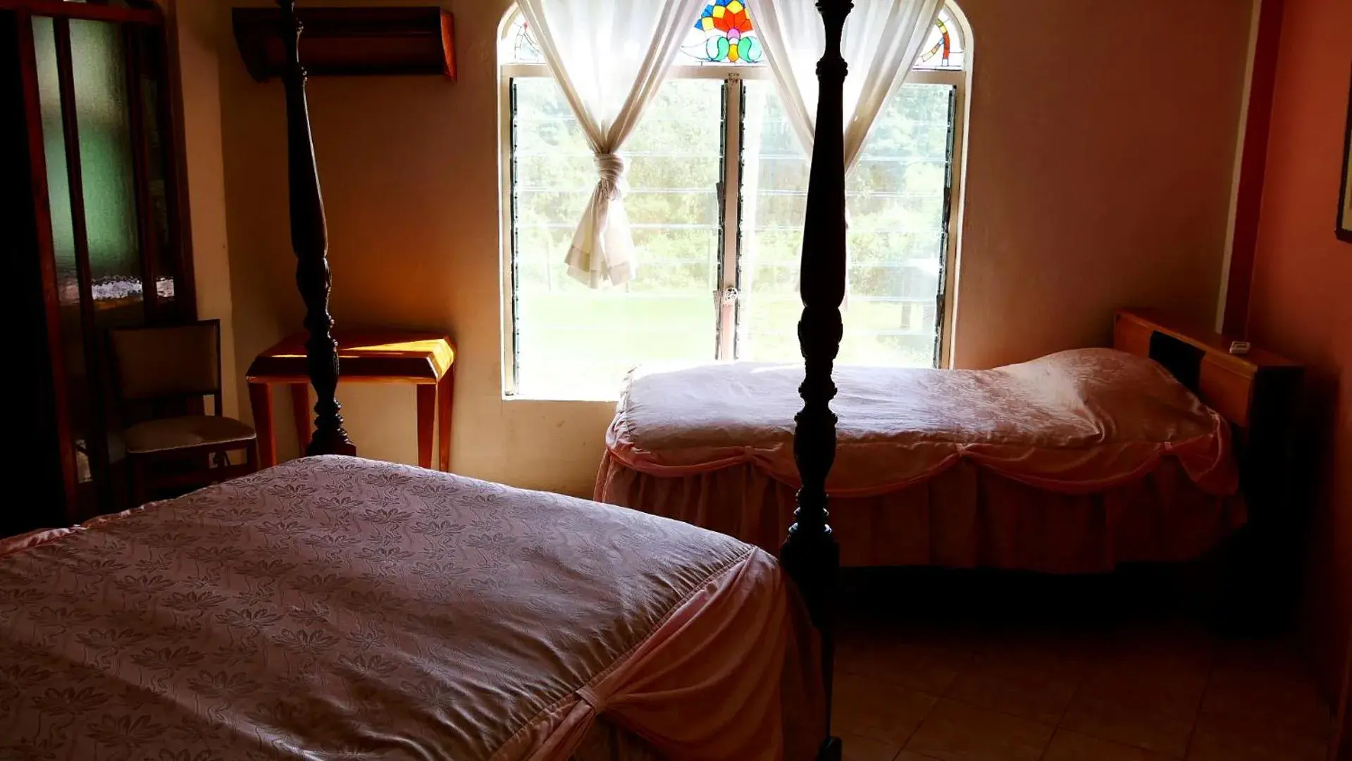 Standard Double Room in Banana Bank Lodge & Jungle Horseback Adventures Standard Double Room in Banana Bank Lodge & Jungle Horseback Adventures