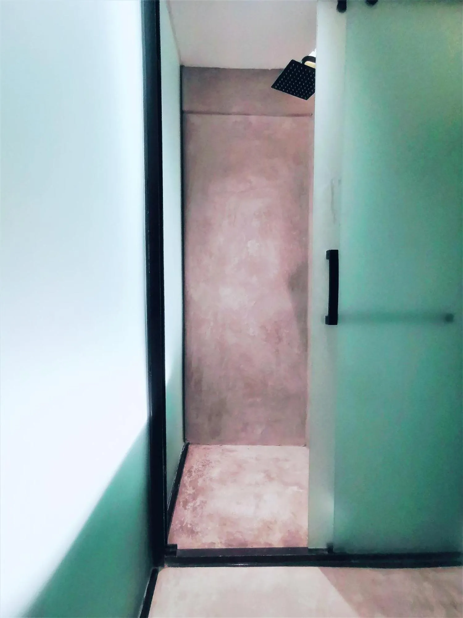 Toilet in Moonlight Hotel