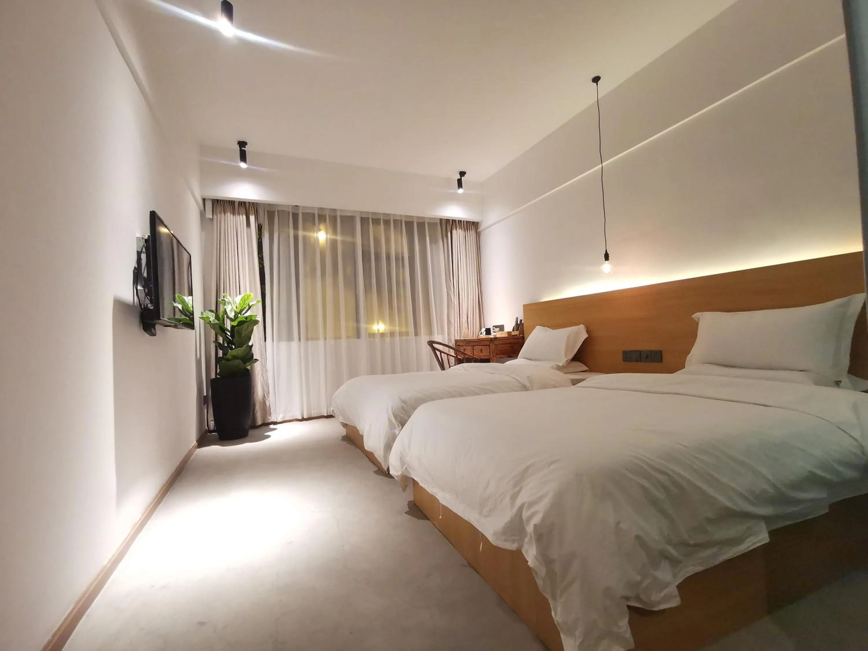 Bed in Moonlight Hotel