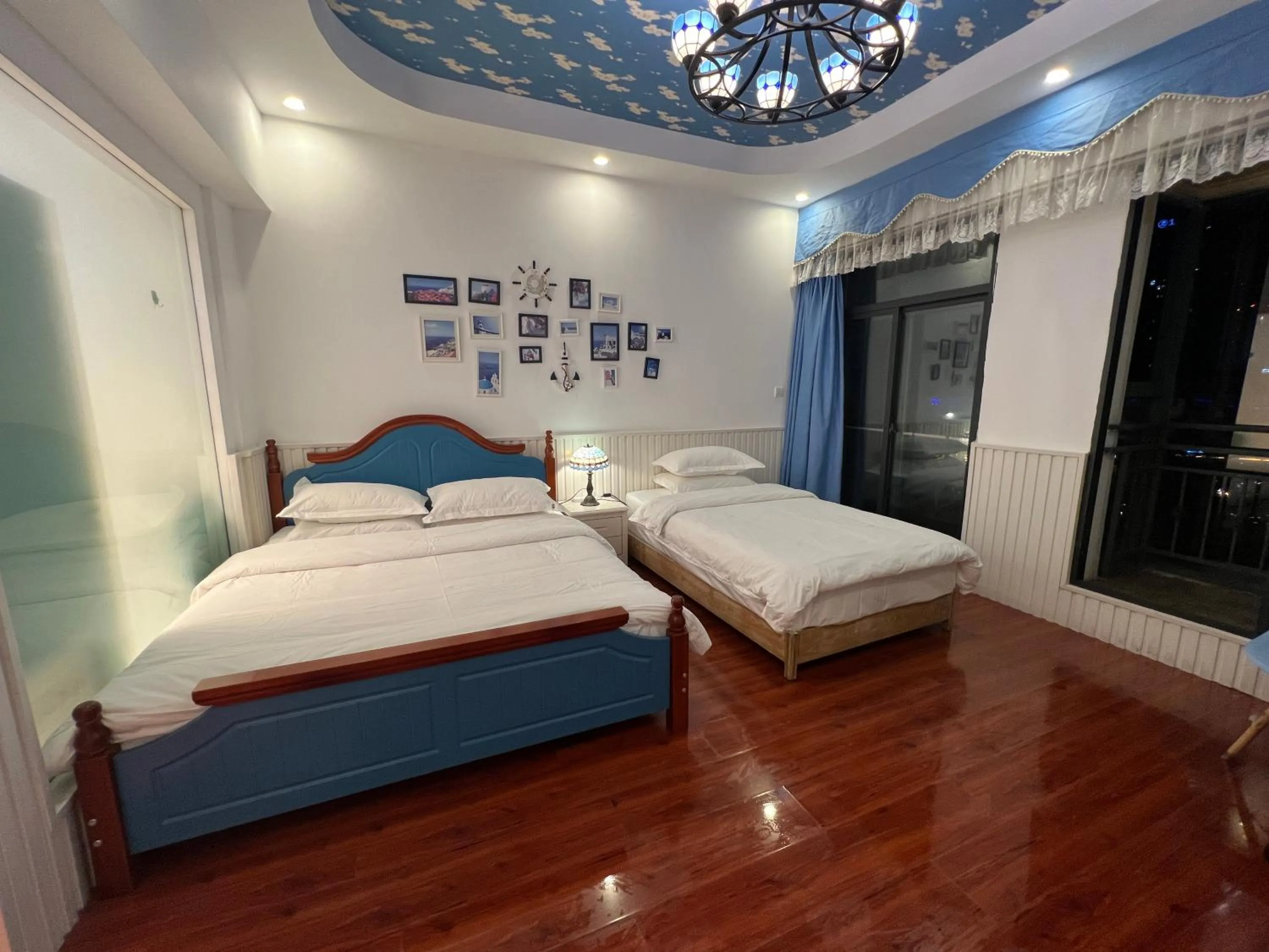 Bed in Moonlight Hotel