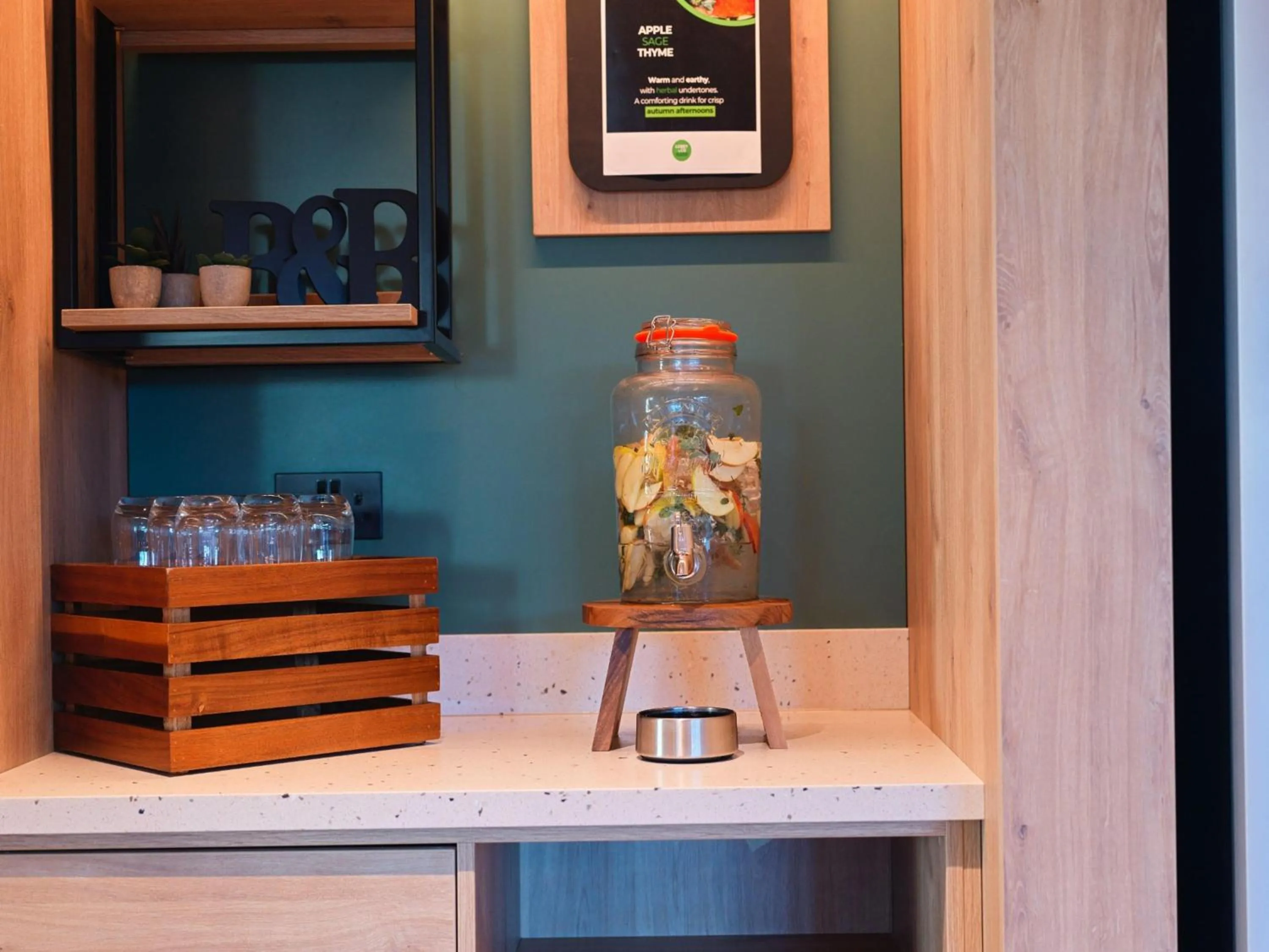 Lobby or reception in B&B HOTEL Birmingham Centre