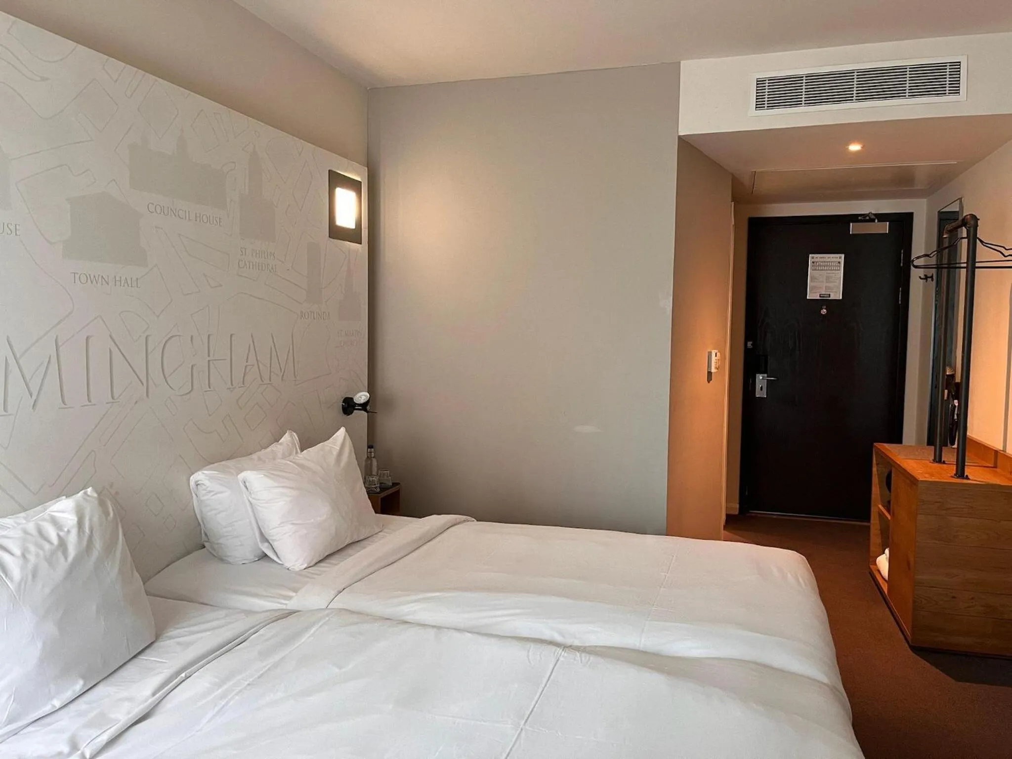 Photo of the whole room, Bed in B&B HOTEL Birmingham Centre