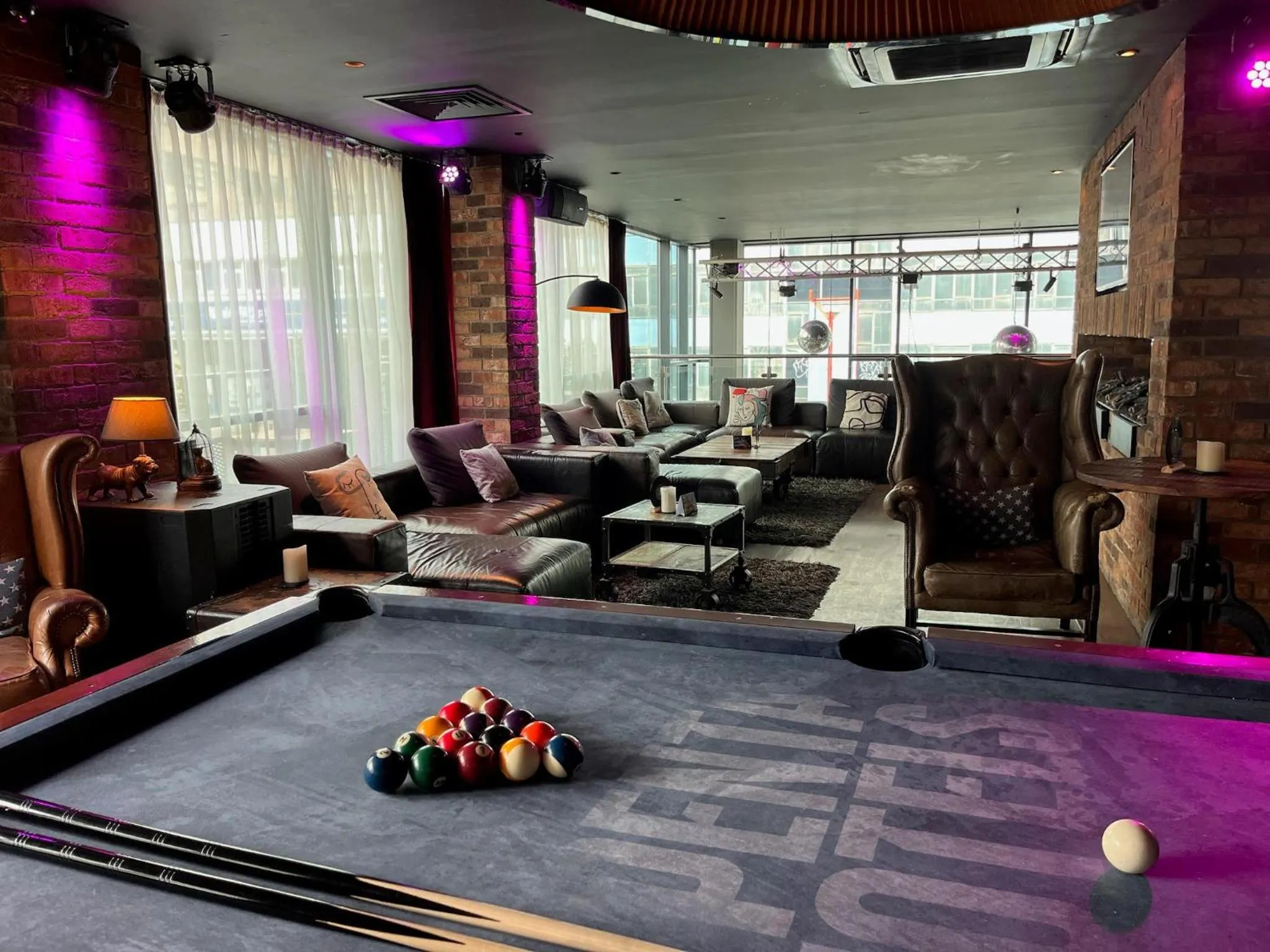 Lobby or reception in pentahotel Birmingham