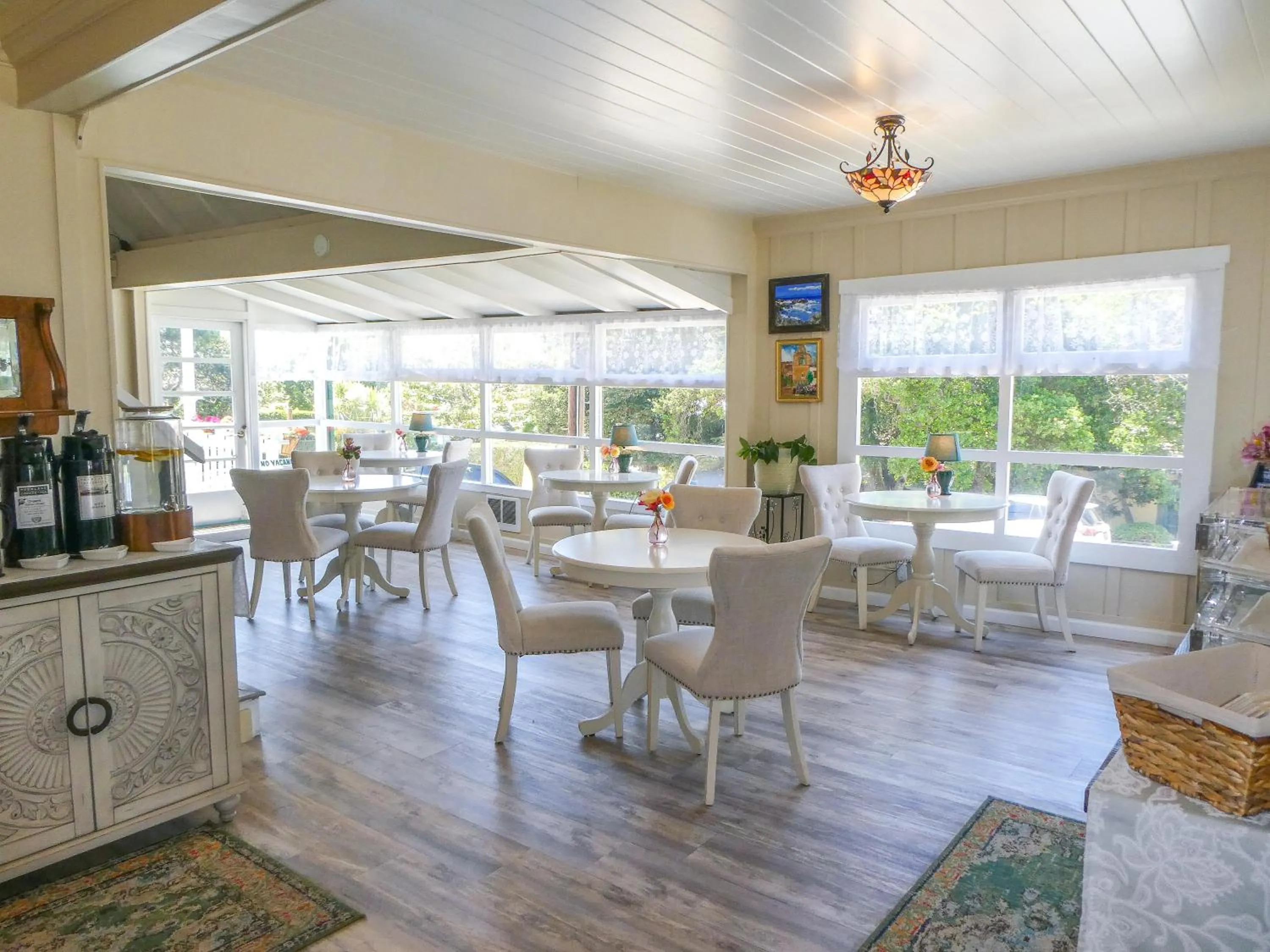 Coffee/tea facilities in Carmel Green Lantern Inn