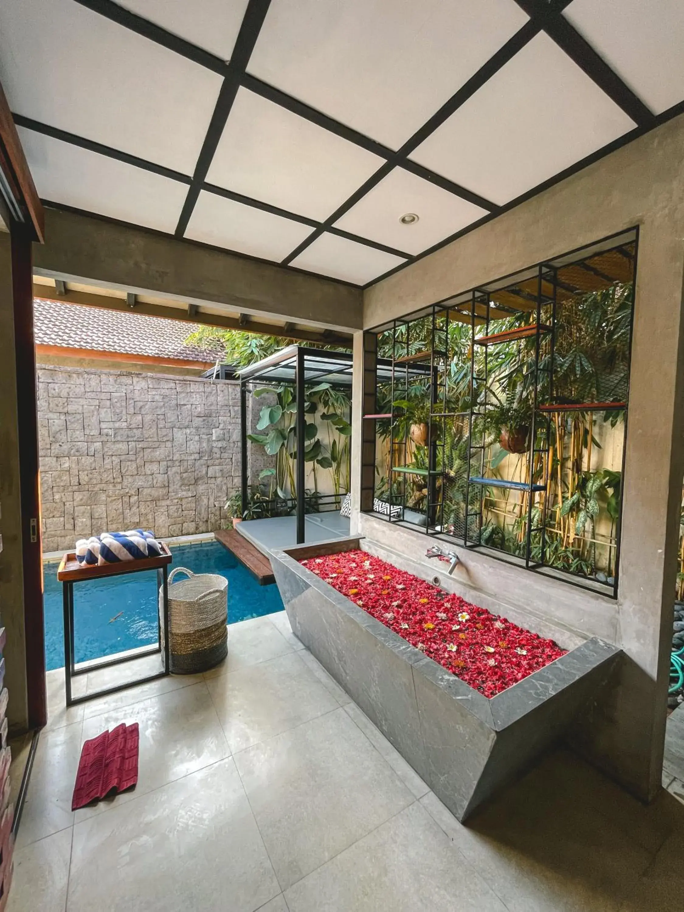 Bathroom, Bed in Vinna Villa Seminyak by The Wina Resorts Bathroom, Bed in Vinna Villa Seminyak by The Wina Resorts