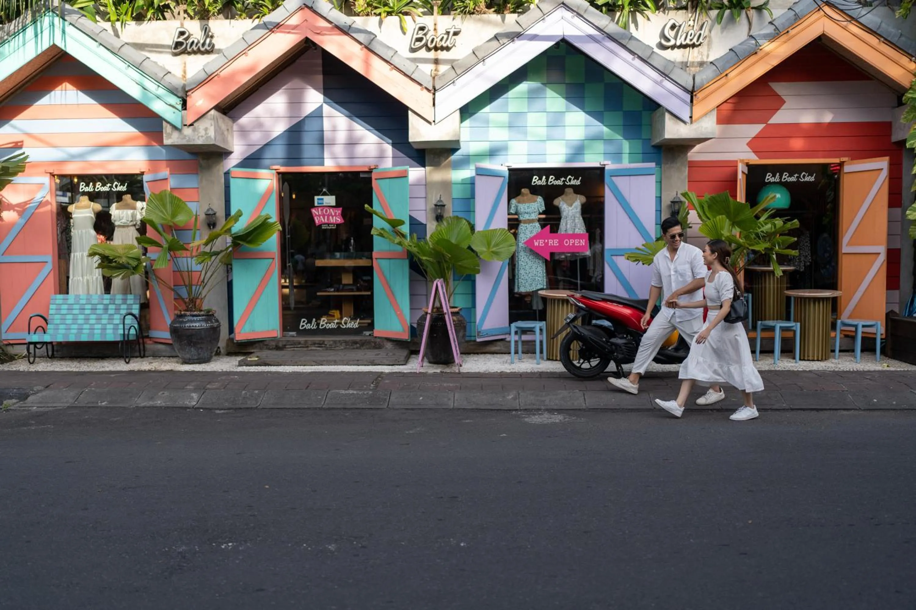 Day in Vinna Villa Seminyak by The Wina Resorts