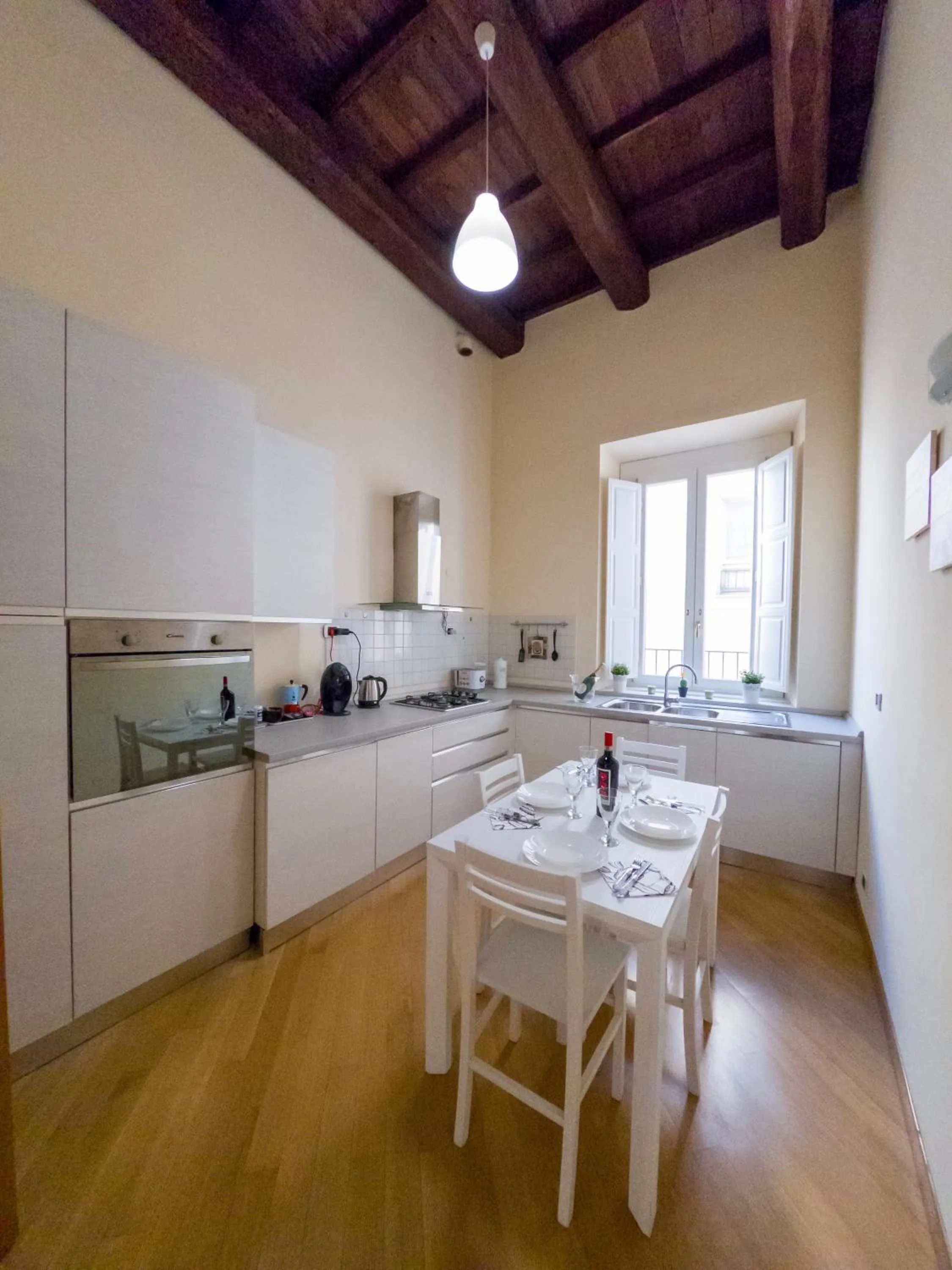 Kitchen or kitchenette in Pandy Suite