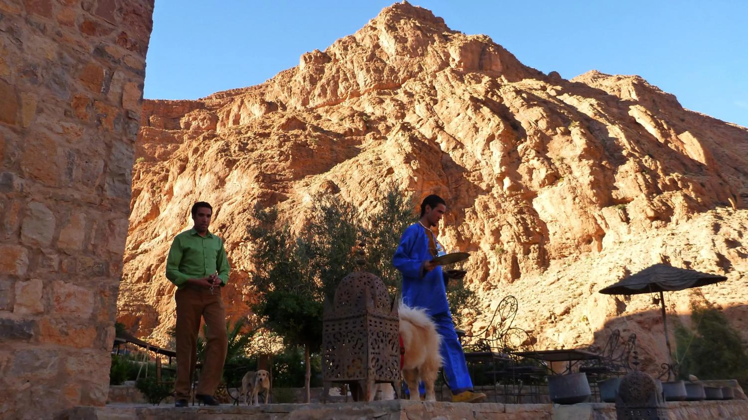 Staff in Auberge Le Festival Todra Gorge