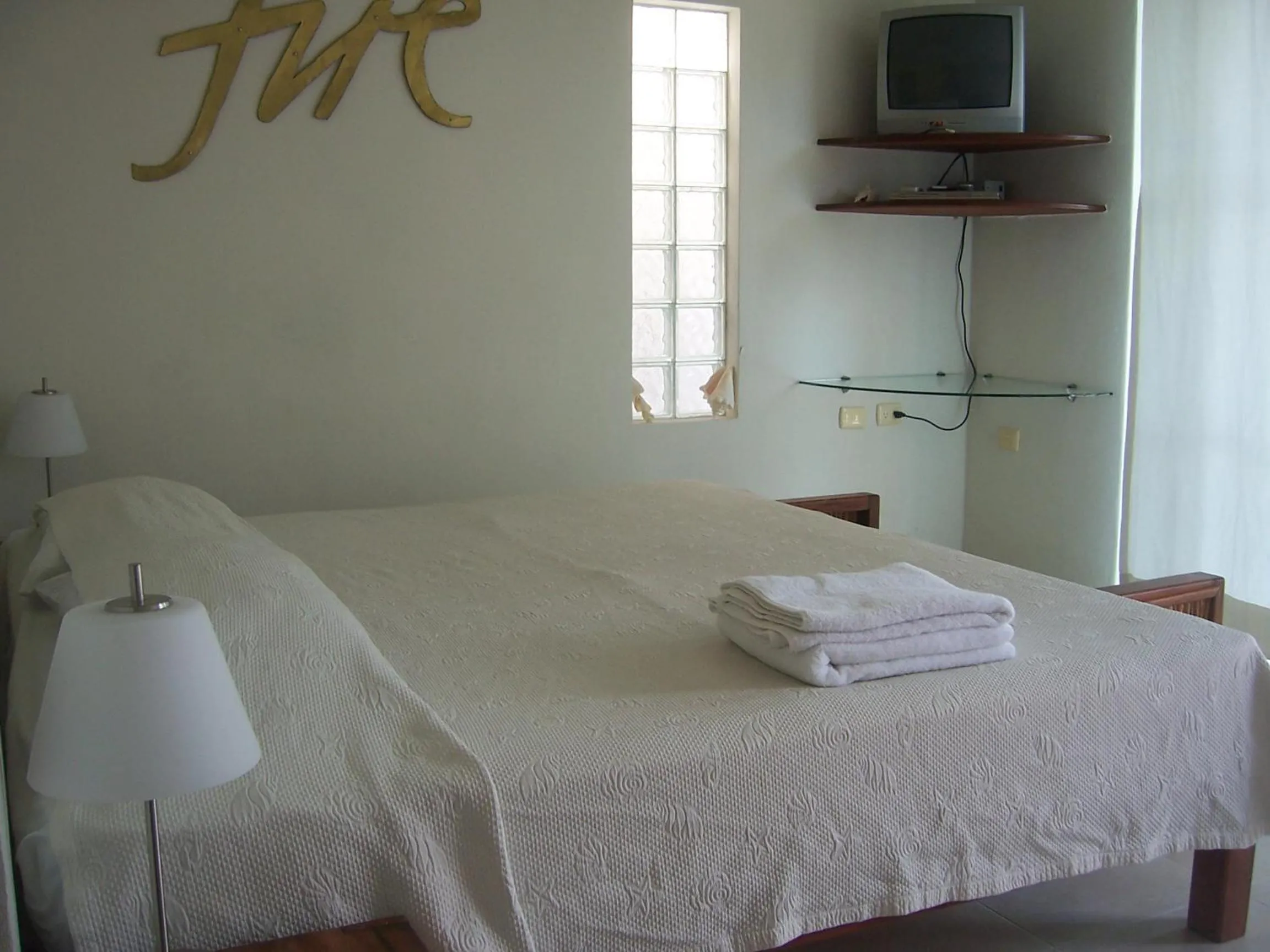 Bed in Elements of the Island