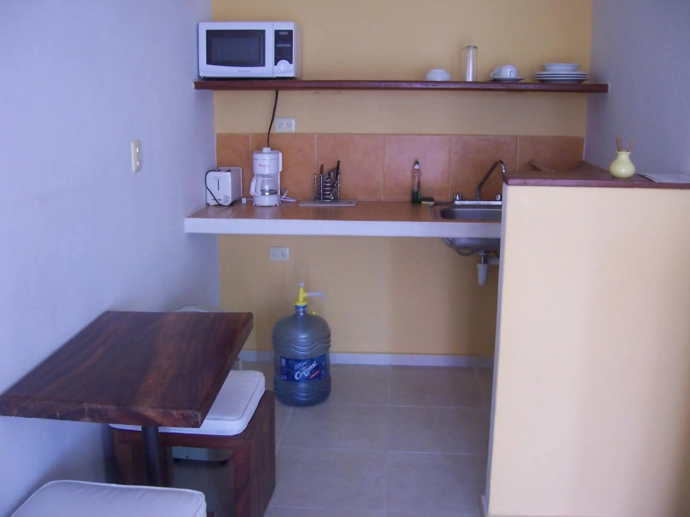 Kitchen or kitchenette in Elements of the Island