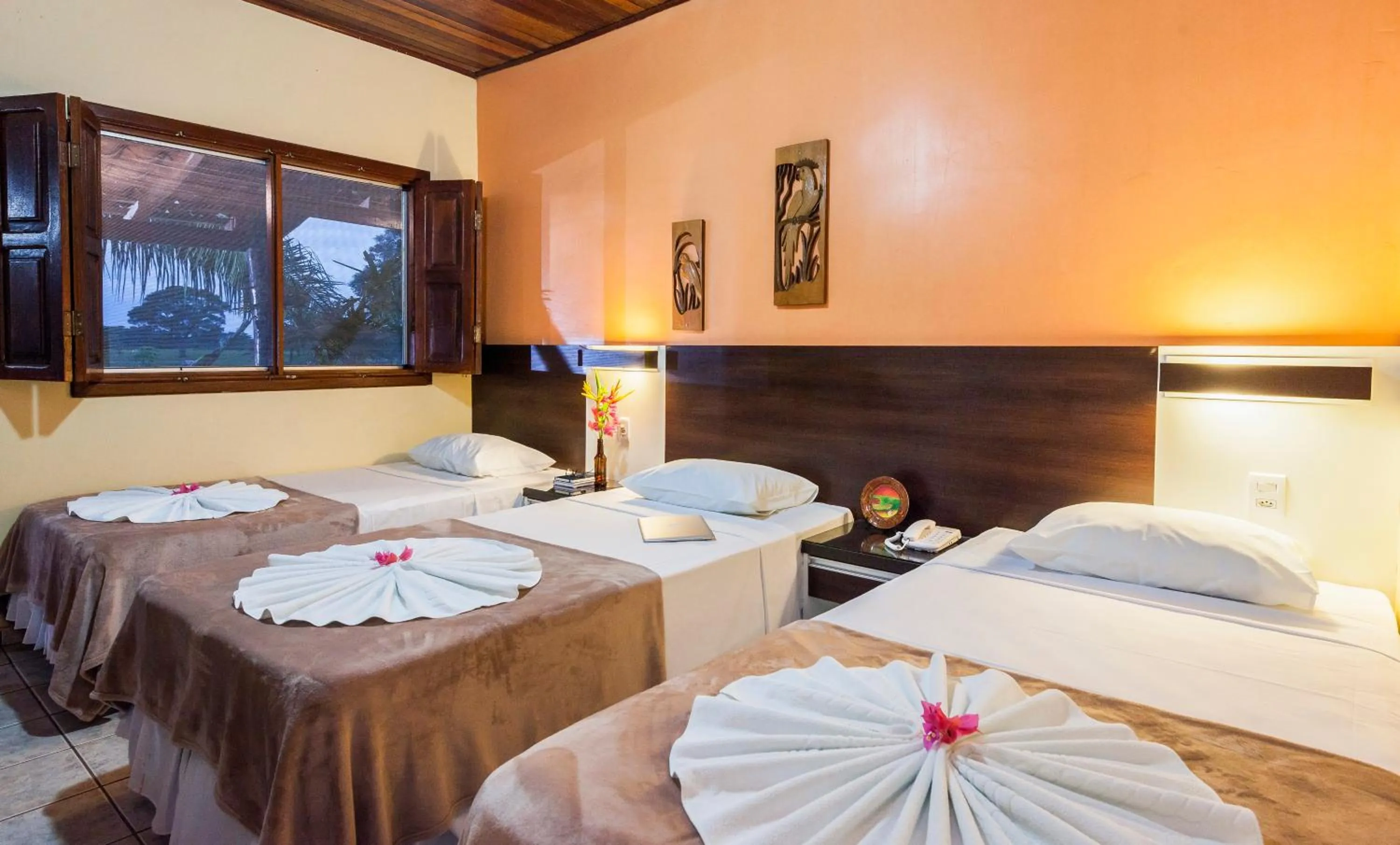 Bed in Pousada Piuval