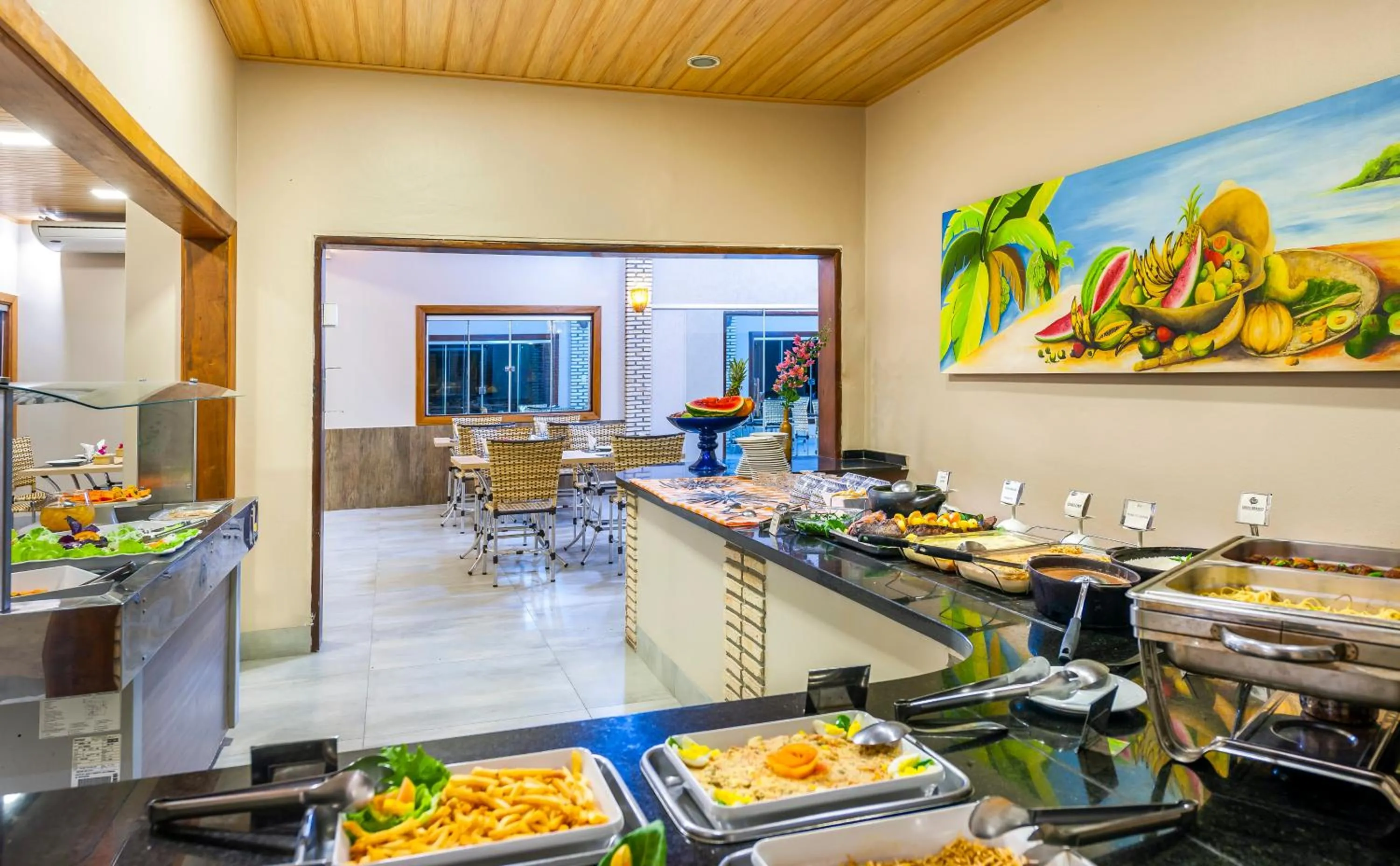 Restaurant/places to eat in Pousada Piuval