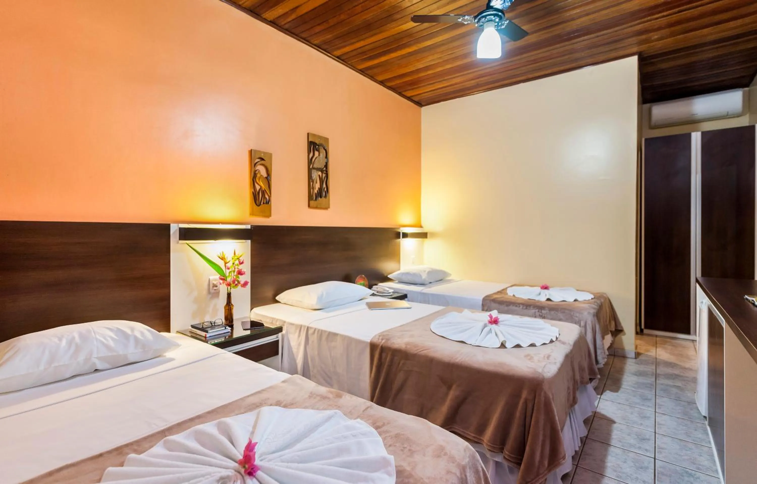 Bed in Pousada Piuval