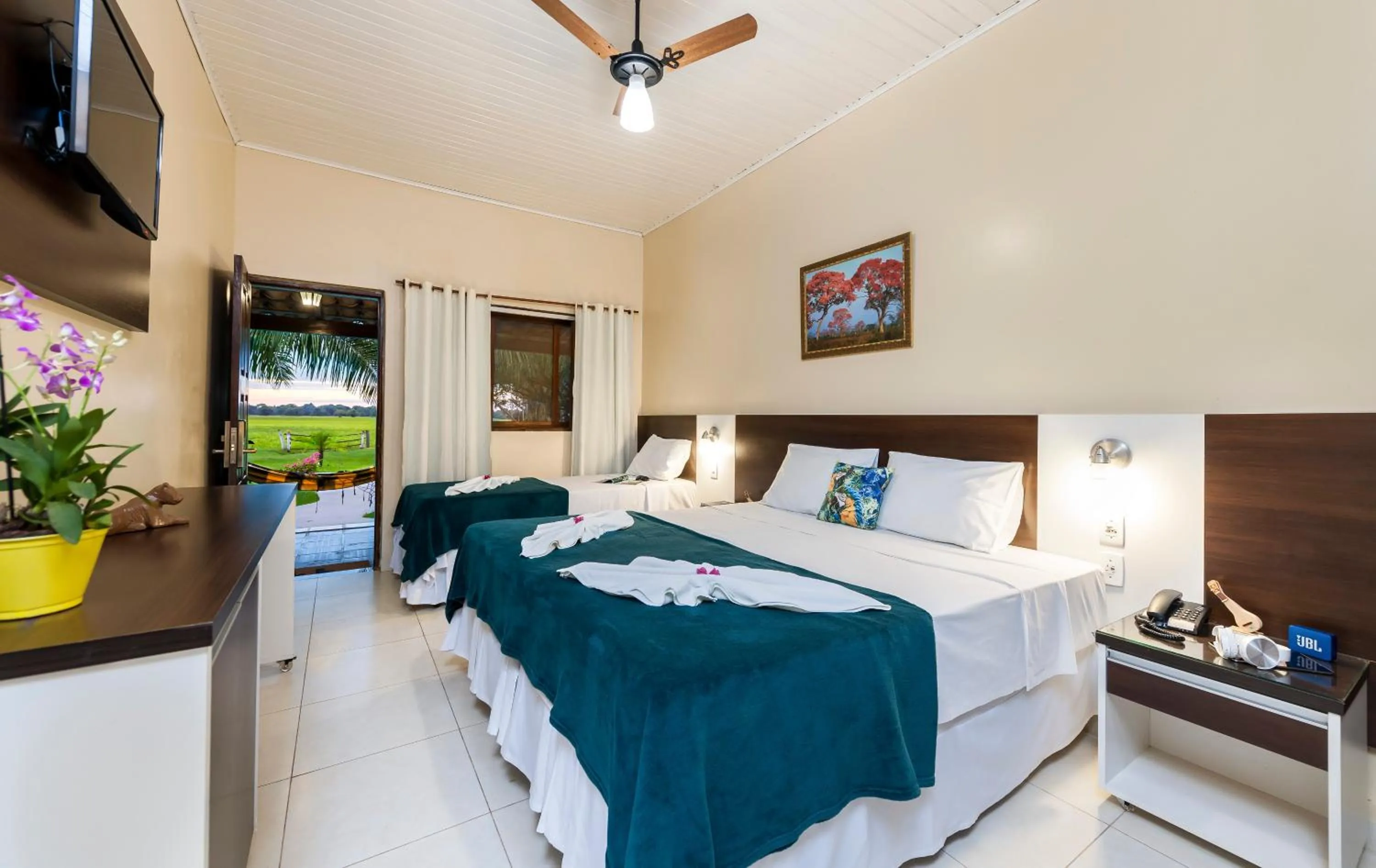 Bed in Pousada Piuval