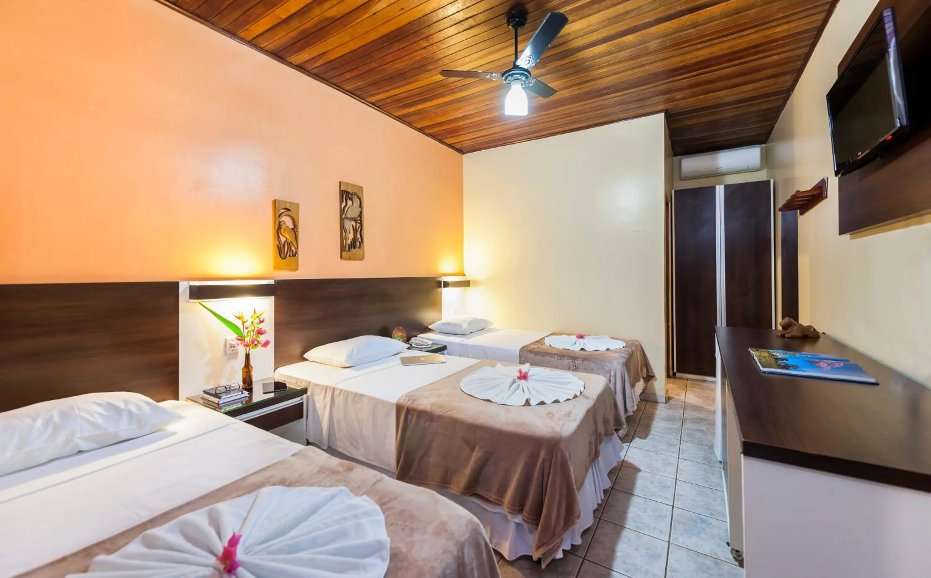 Bed in Pousada Piuval