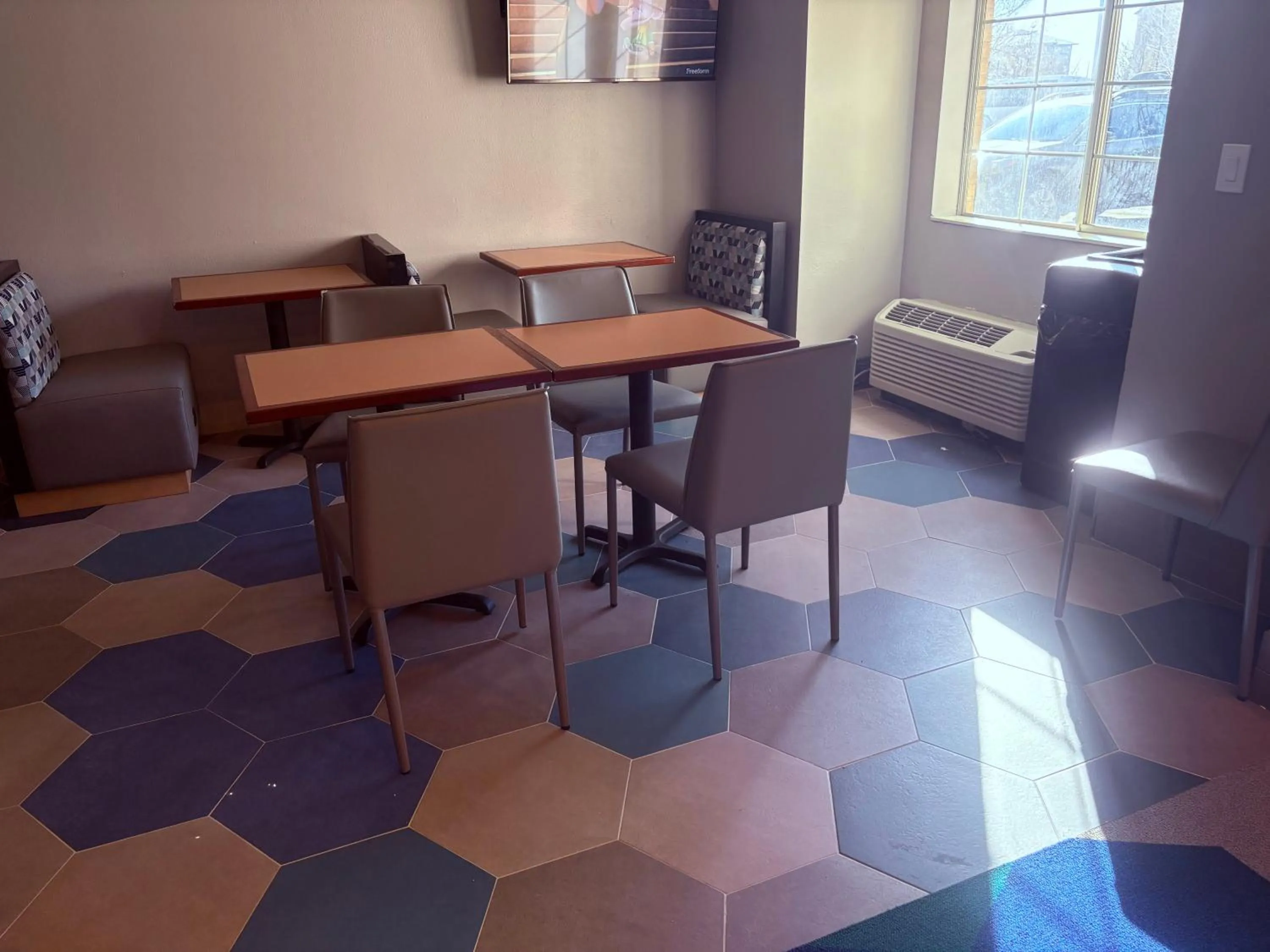 Breakfast in Microtel Inn & Suites by Wyndham Denver Airport