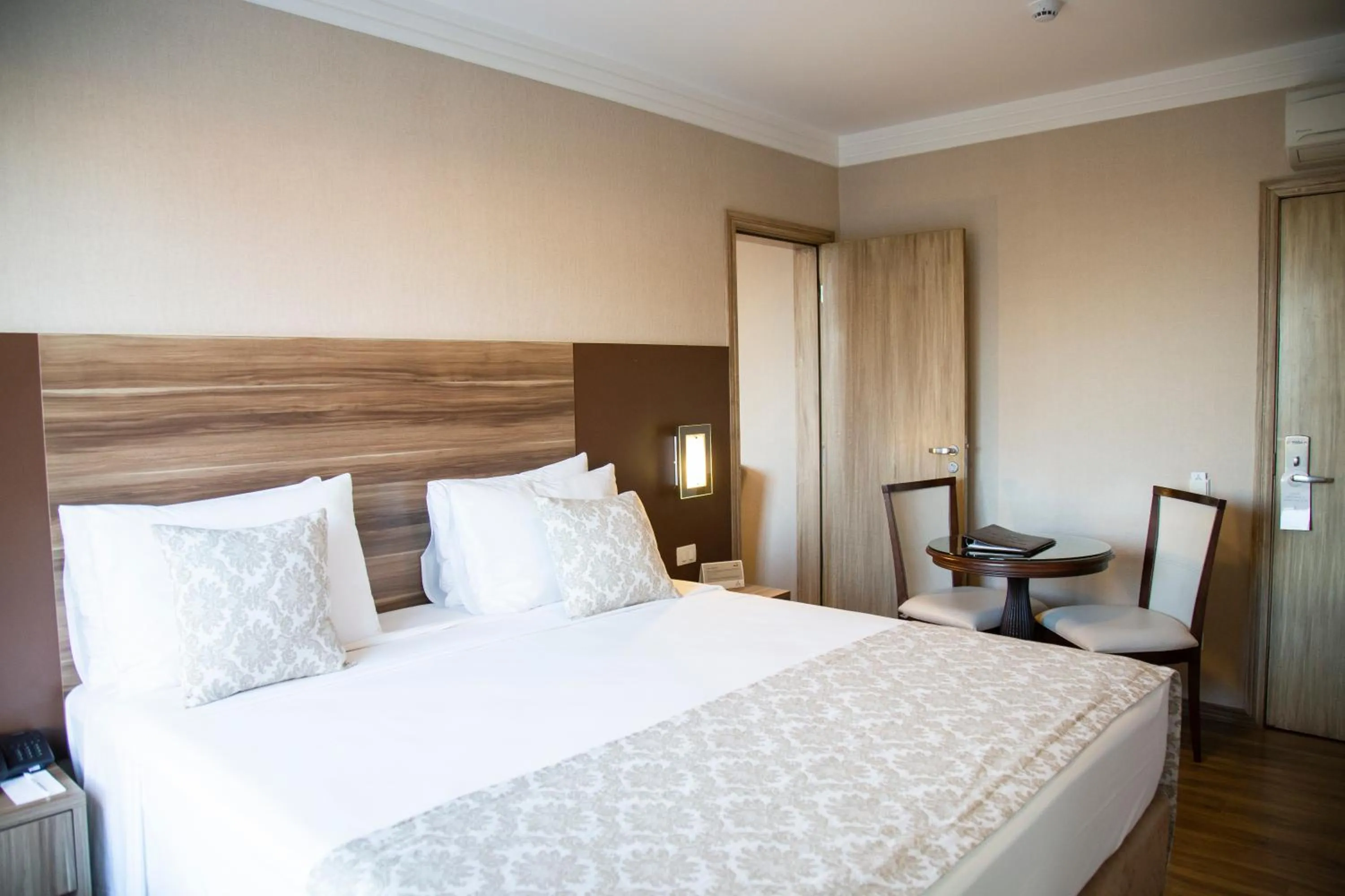 Bed in Hotel Florença