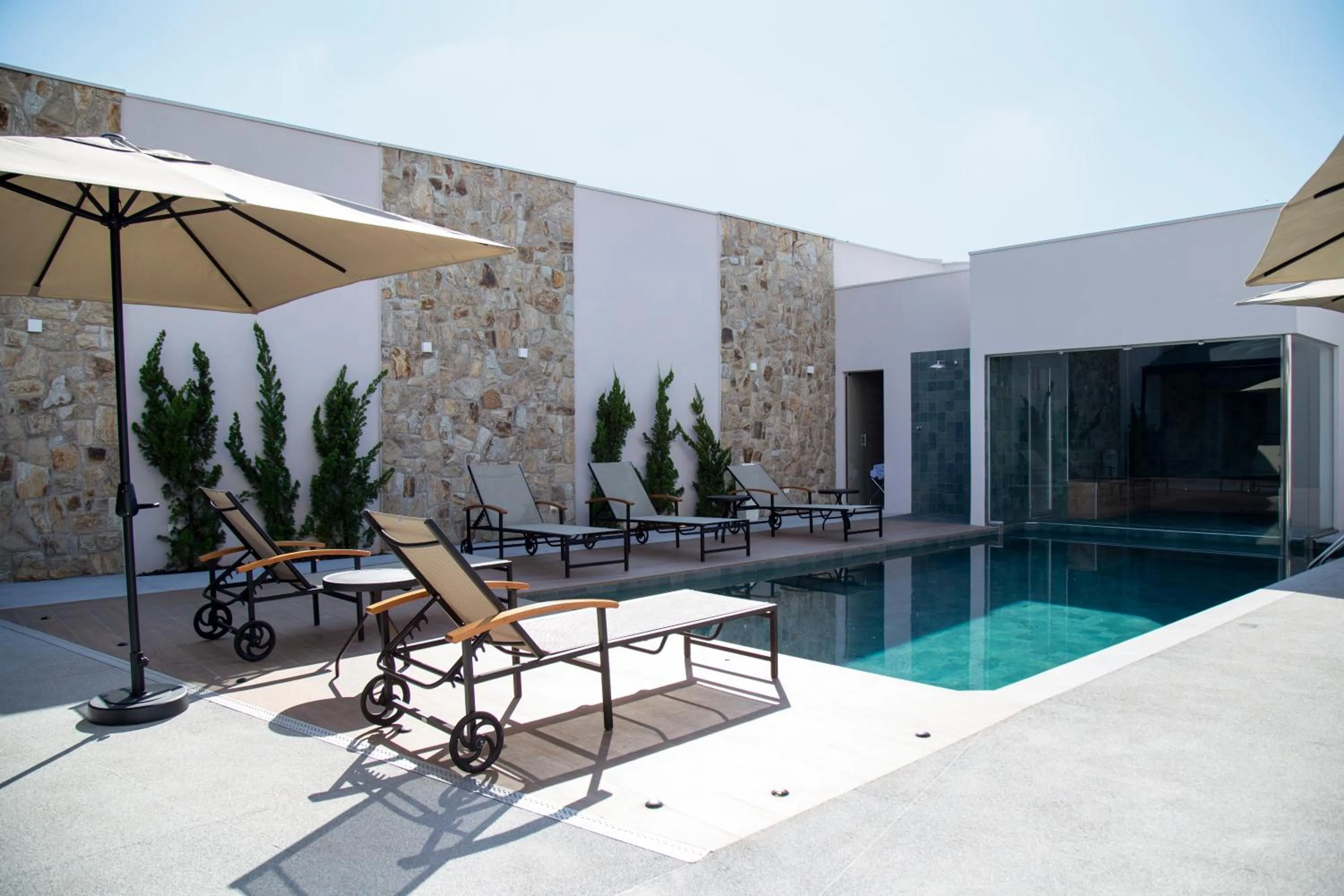 Swimming pool in Hotel Florença