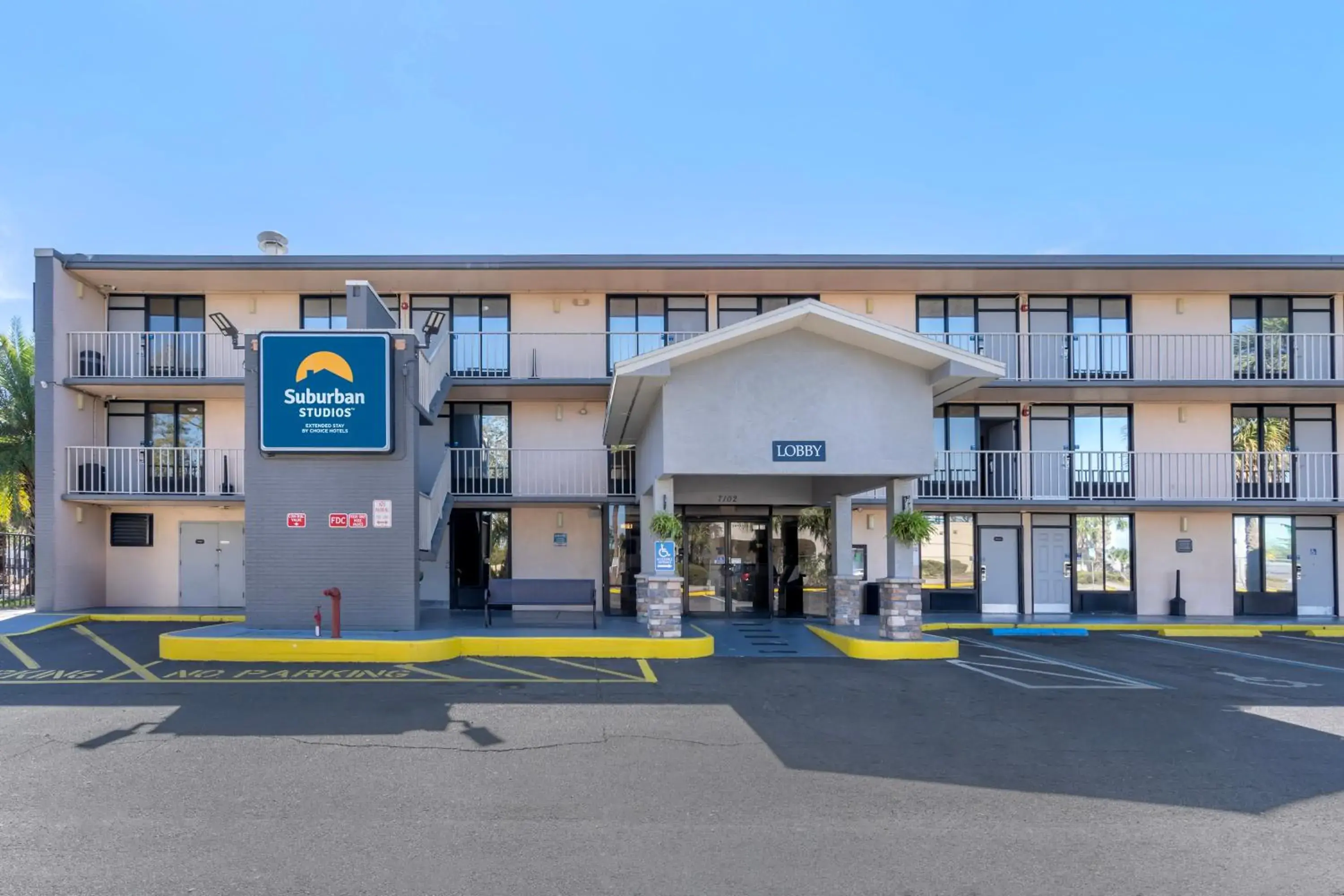 Property building in Suburban Studios International Drive Property building in Suburban Studios International Drive