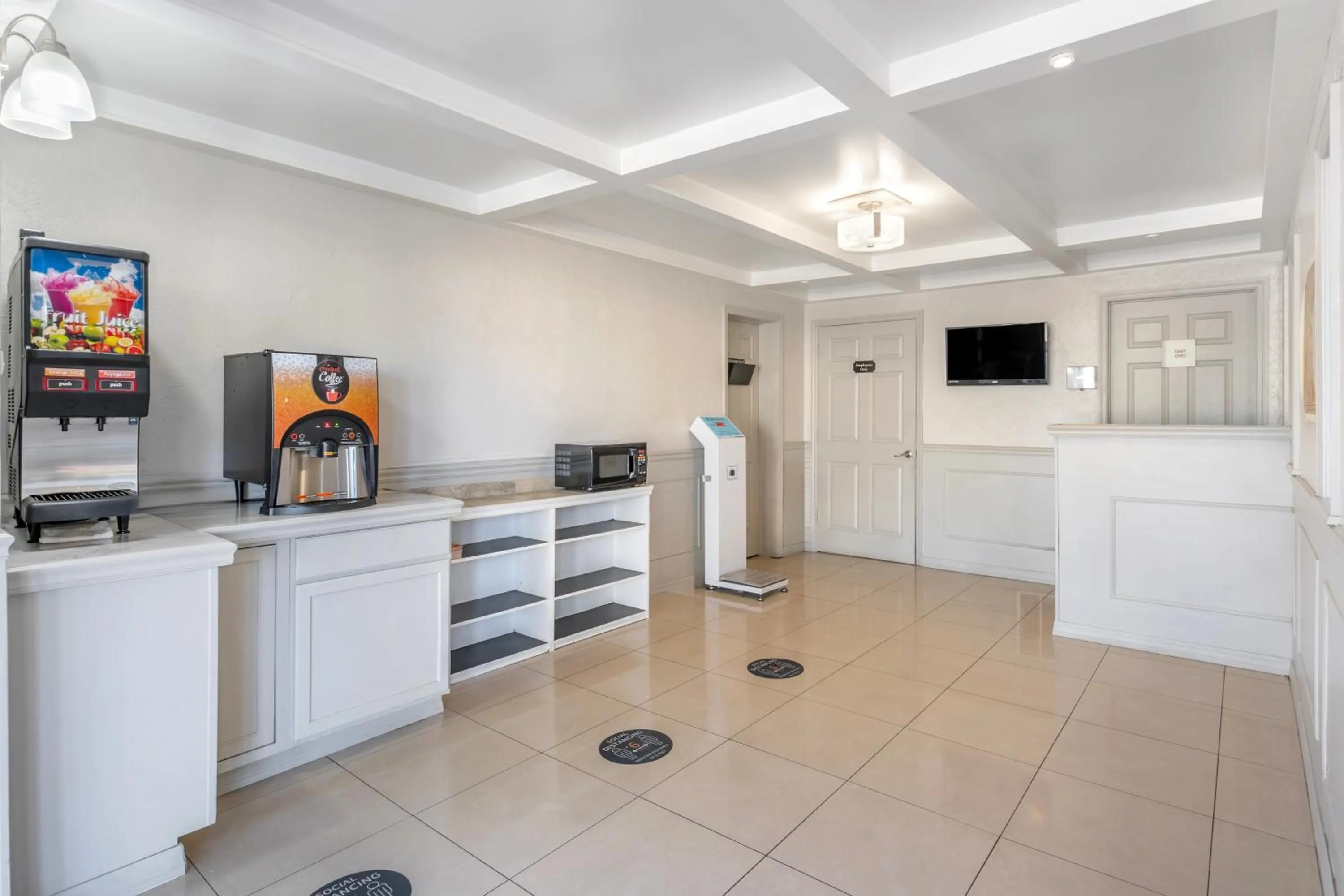 minibar in Suburban Studios International Drive