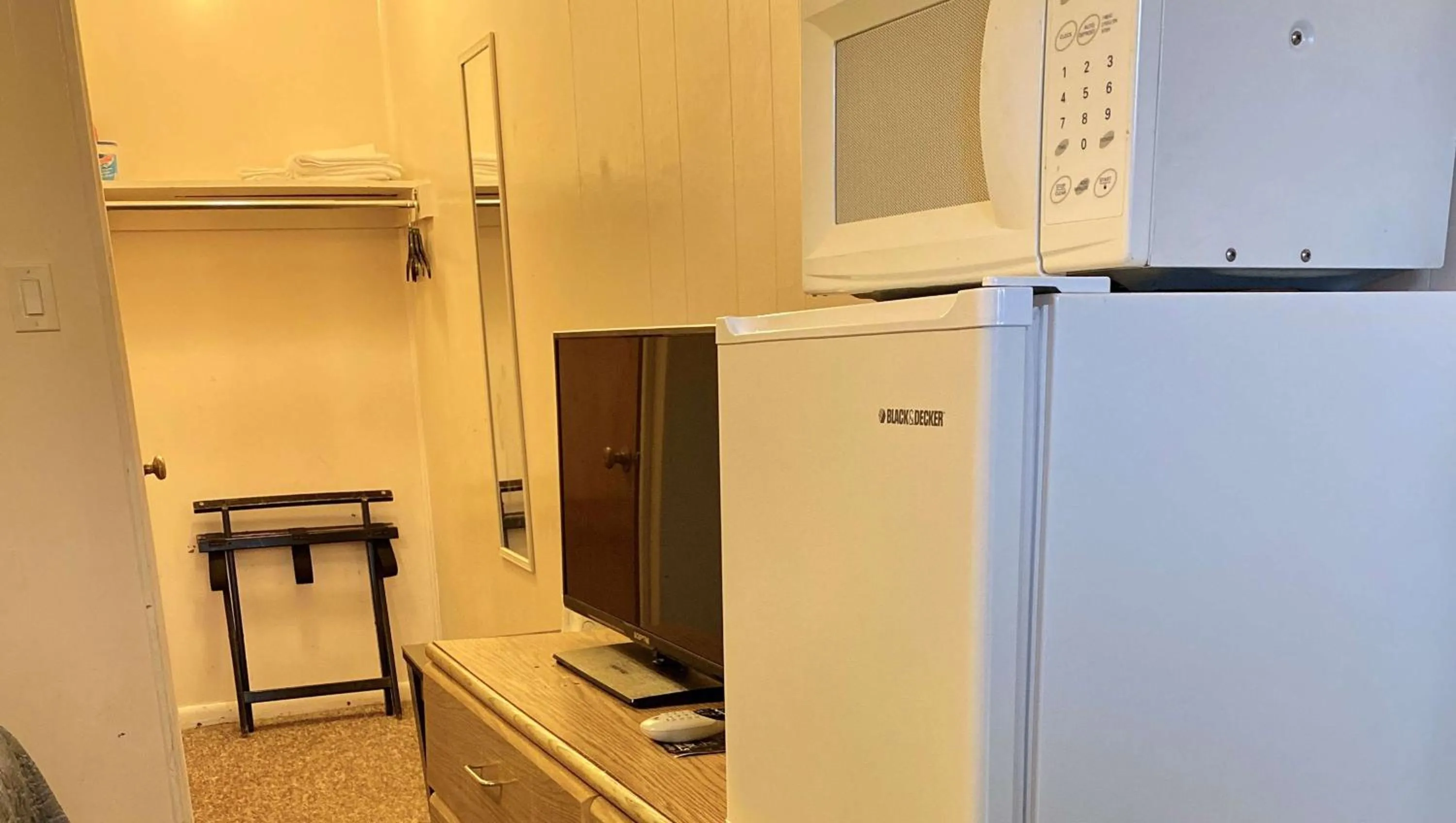 Photo of the whole room in Country Place Inn and Suites White Haven