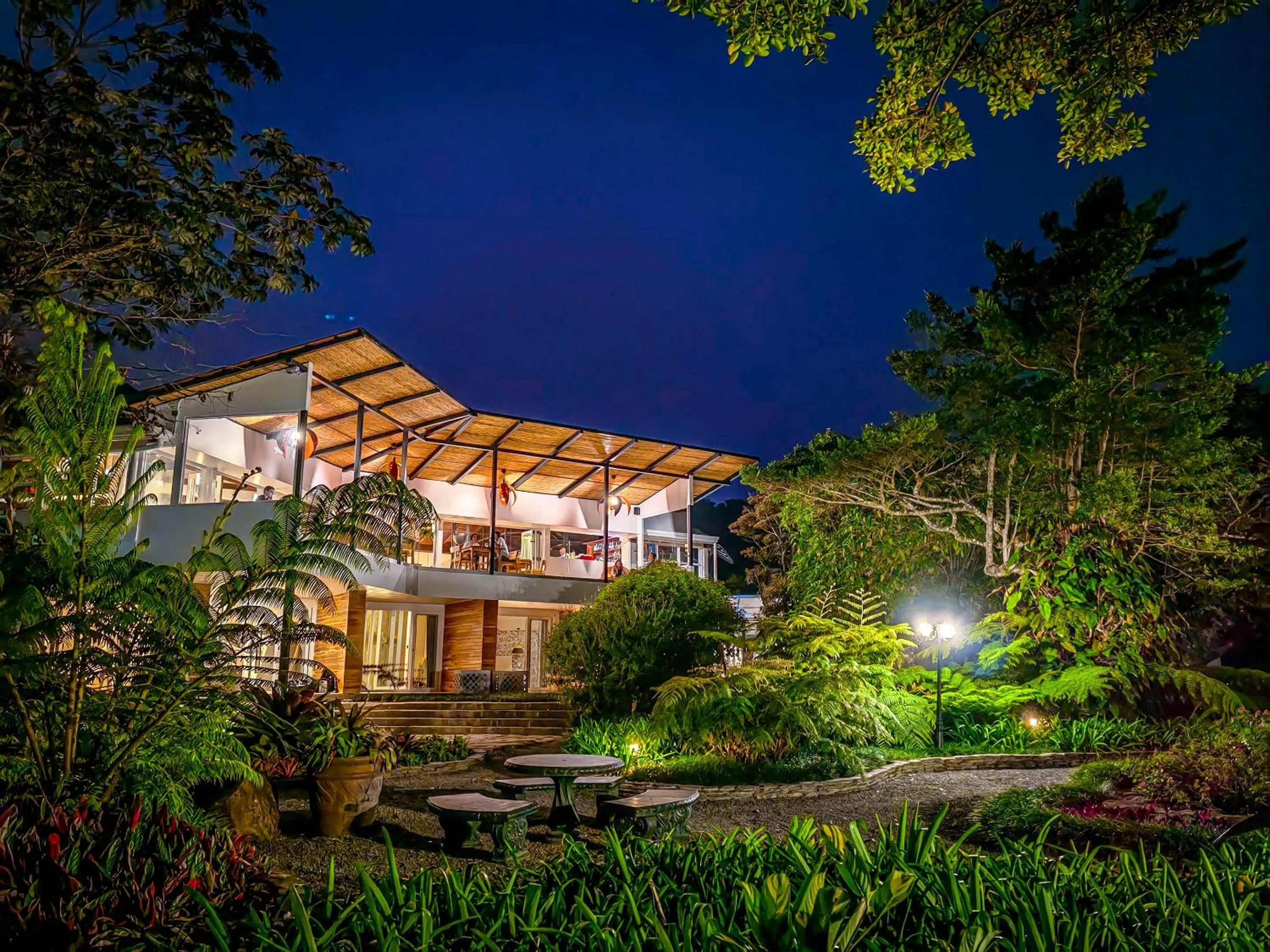 Property building in Monteverde Lodge