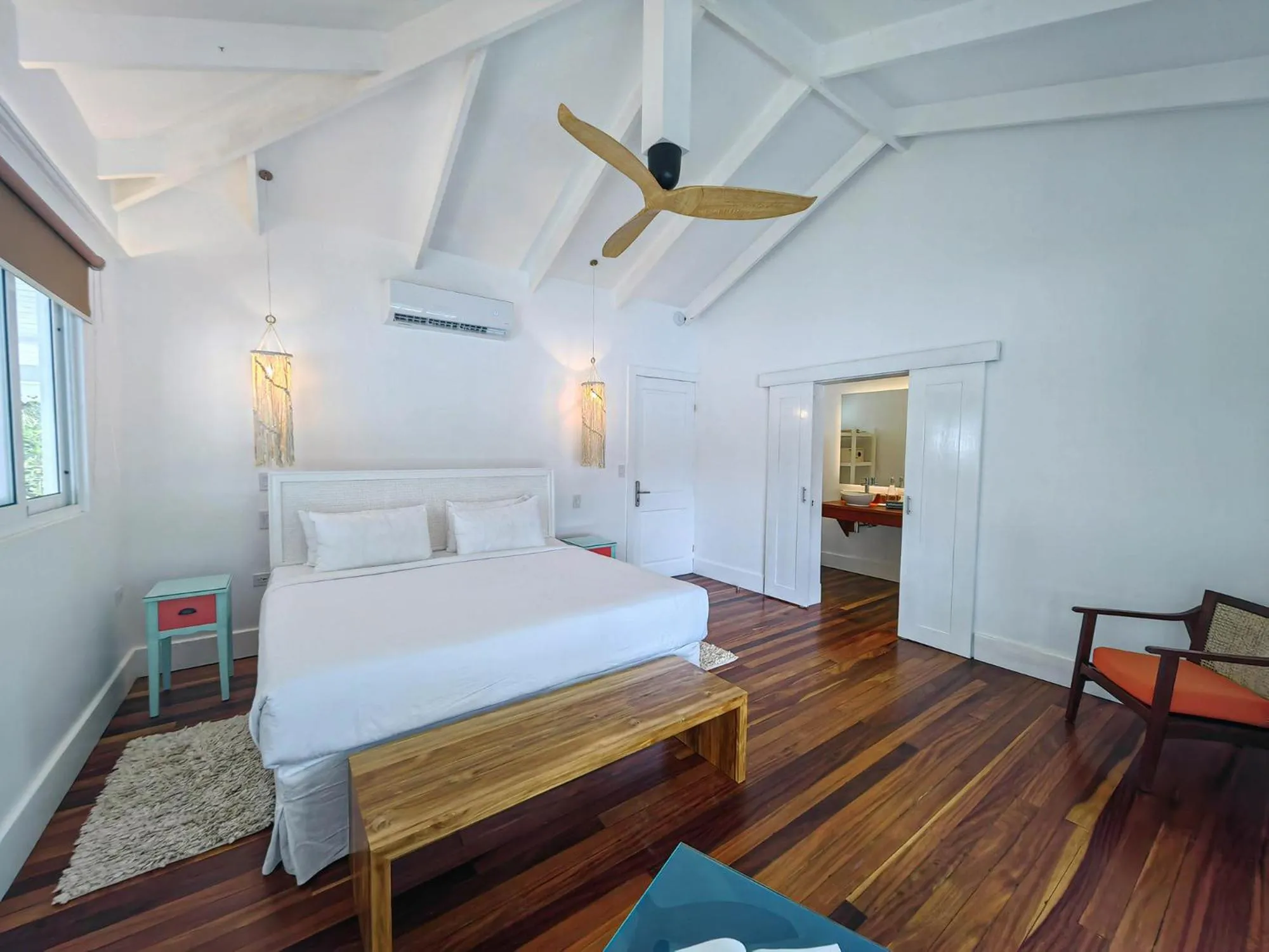 Bedroom, Bed in Tortuga Lodge