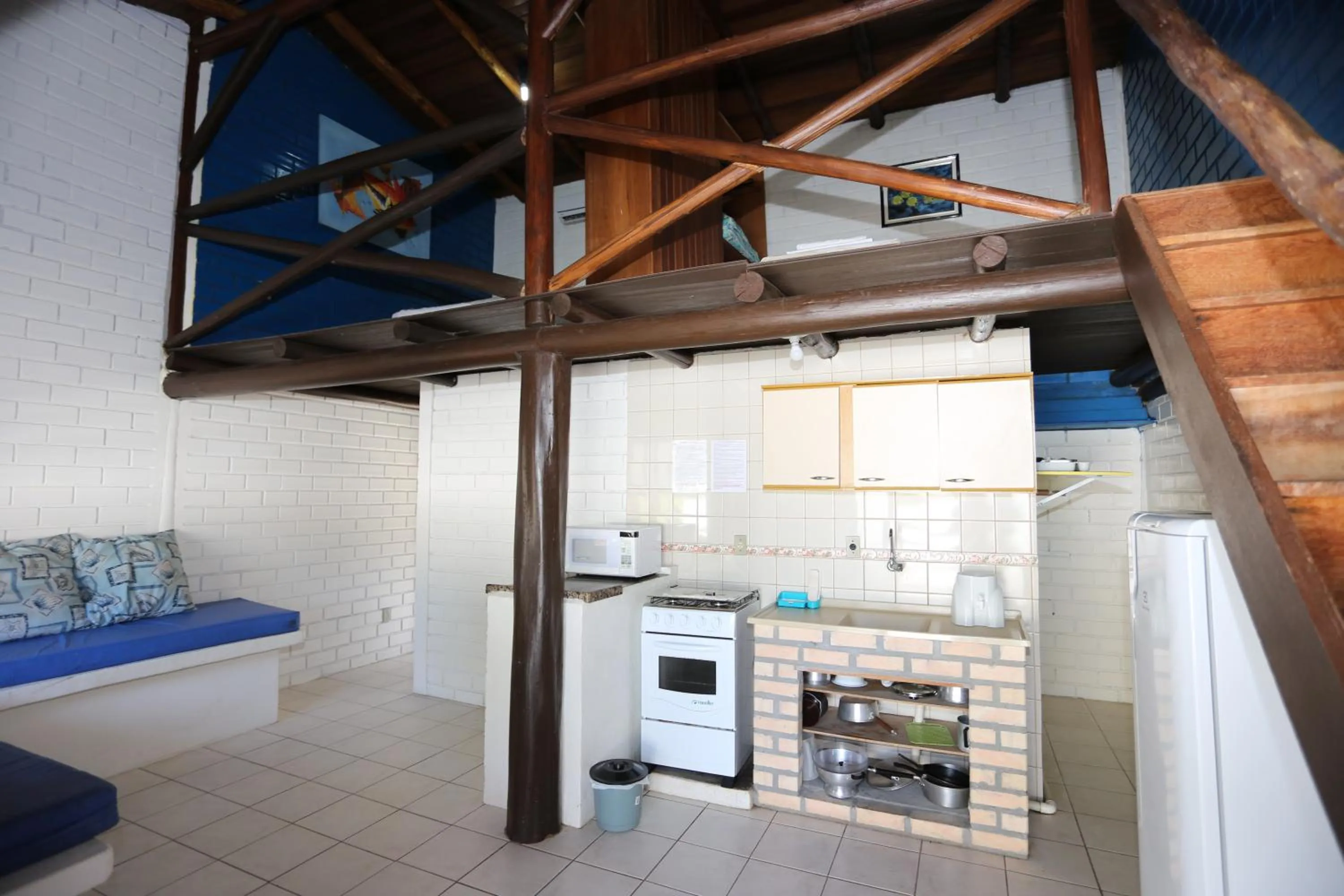 Kitchen or kitchenette in Pousada Oceânica