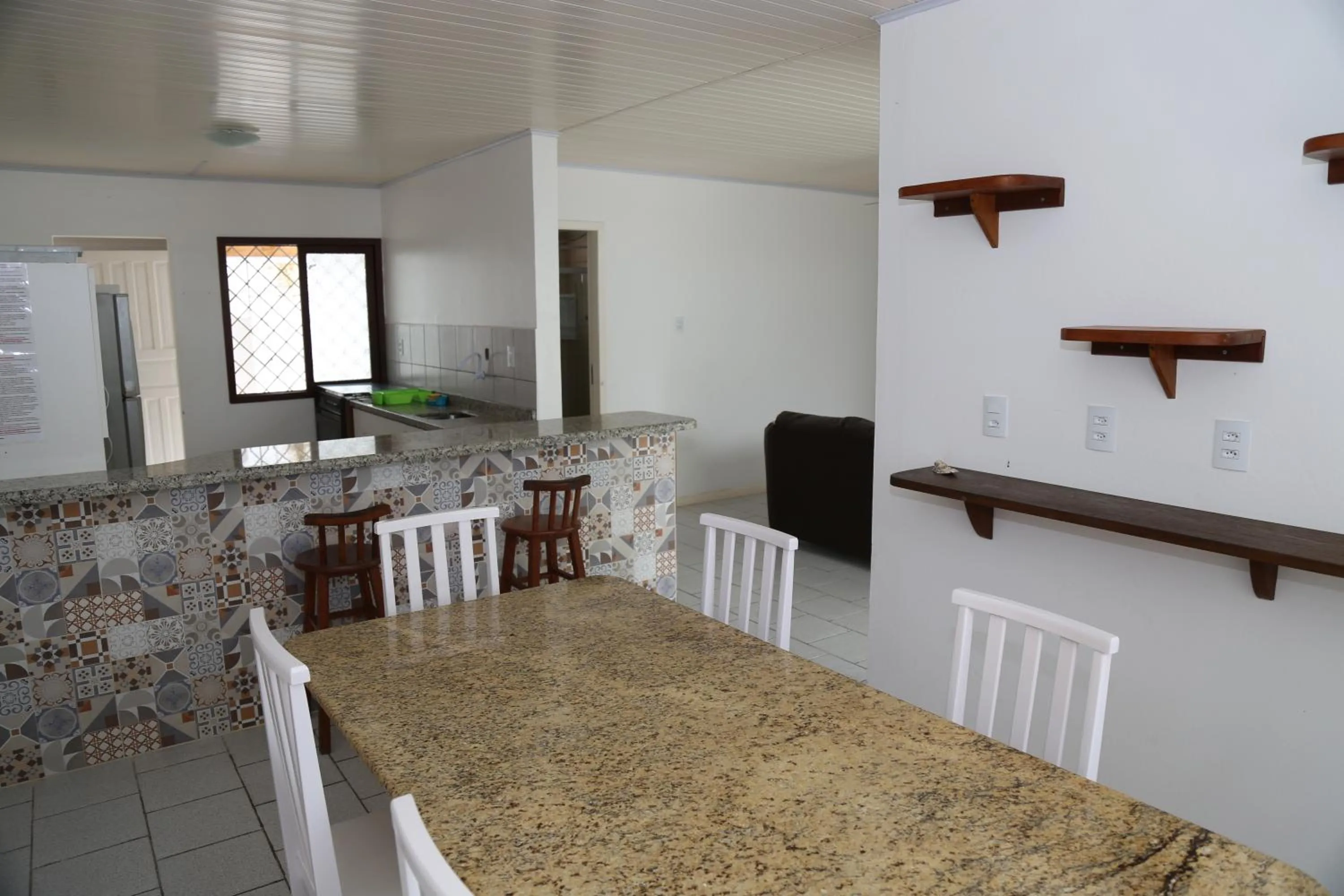 Kitchen or kitchenette in Pousada Oceânica
