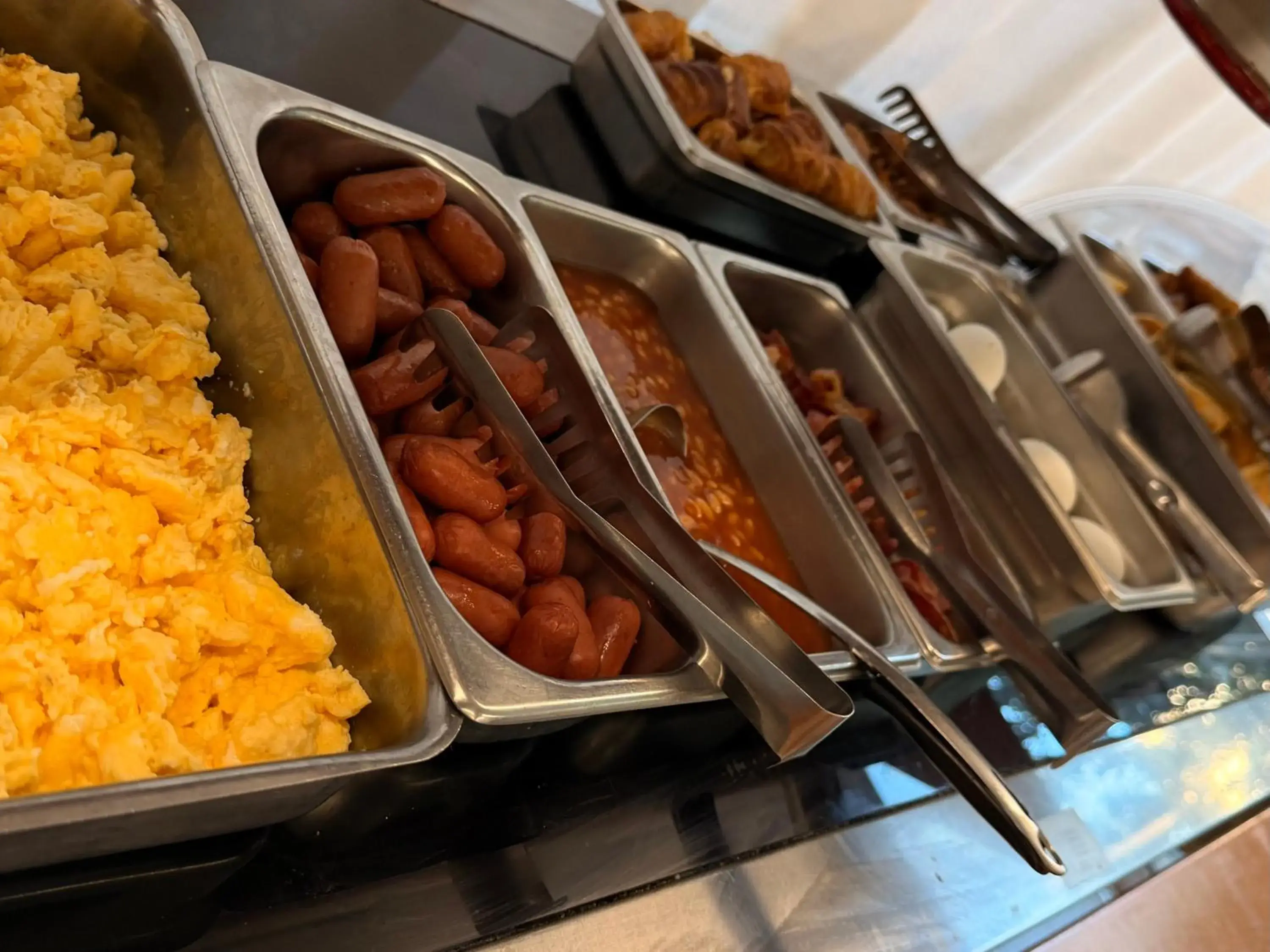 Buffet breakfast in Savoy City Hotel Buffet breakfast in Savoy City Hotel