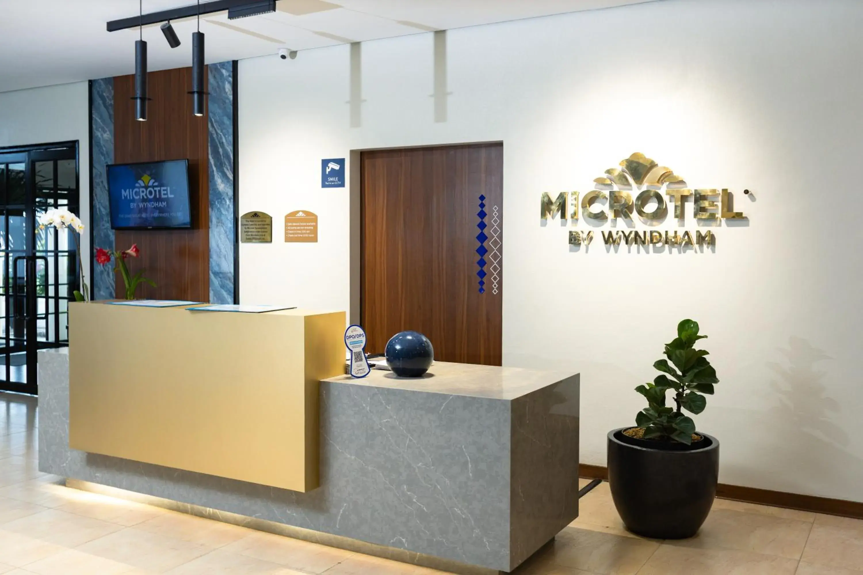 Lobby or reception in Microtel by Wyndham General Santos Lobby or reception in Microtel by Wyndham General Santos