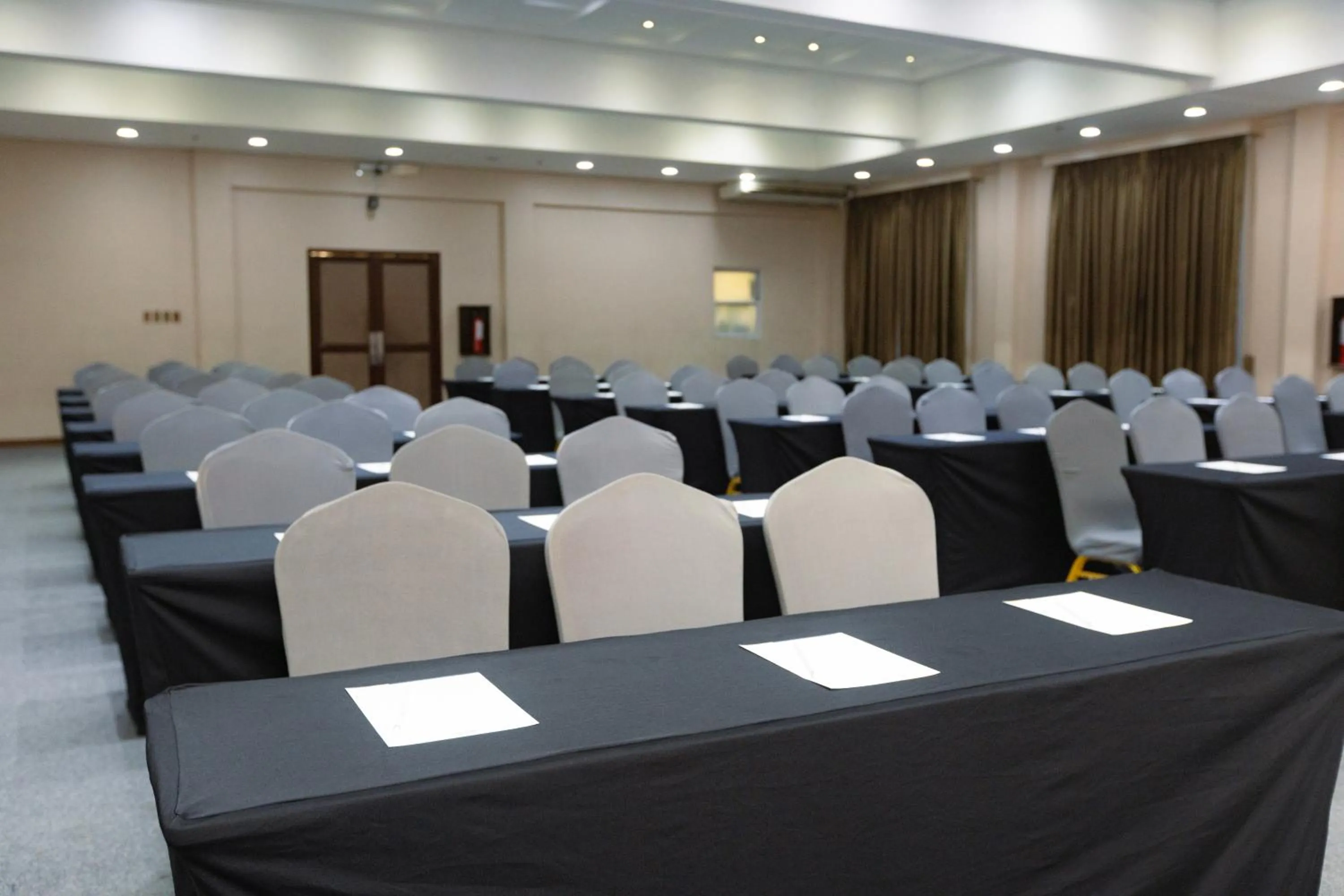 Meeting/conference room in Microtel by Wyndham General Santos