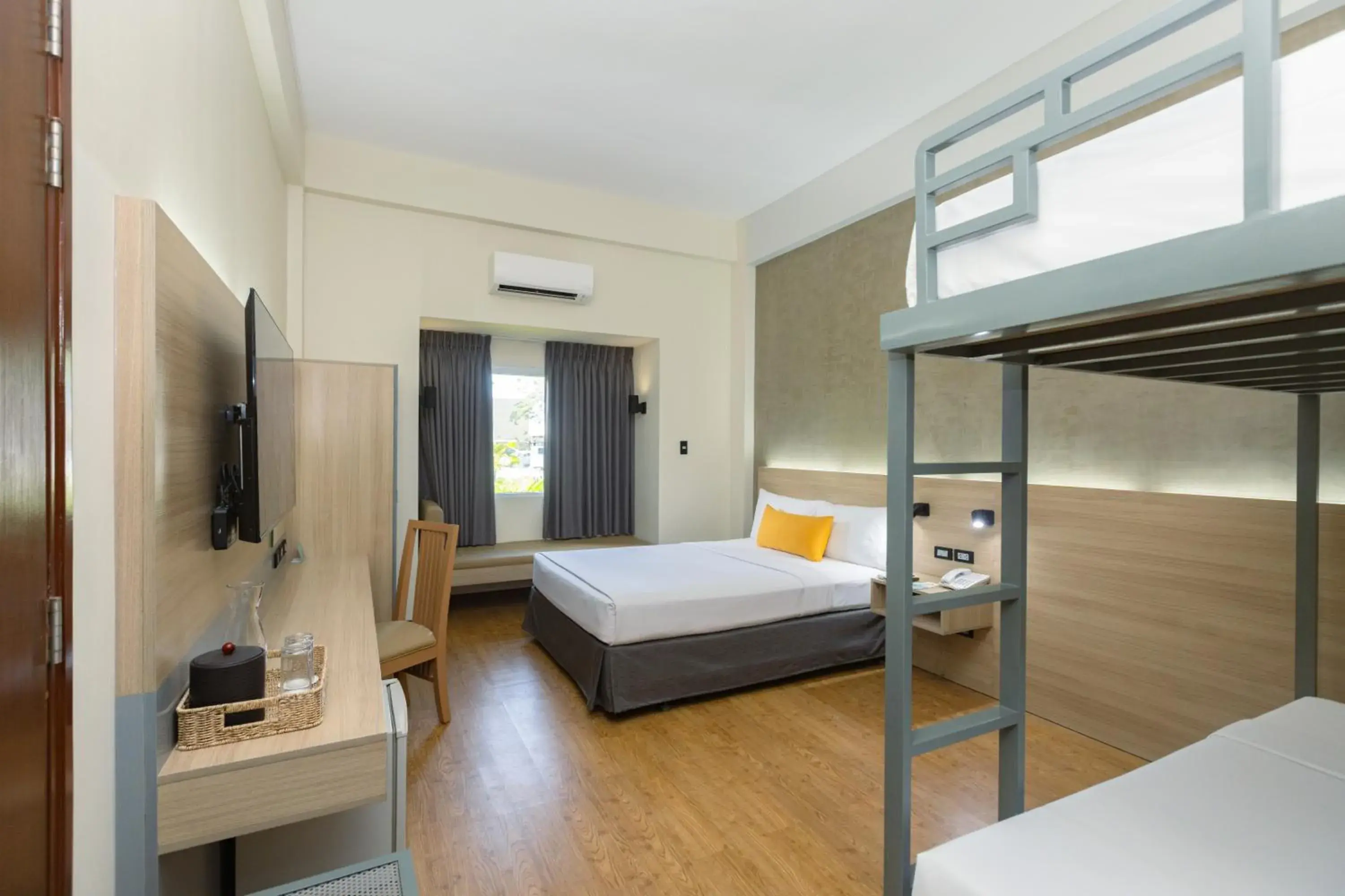 Photo of the whole room, Bed in Microtel by Wyndham General Santos Photo of the whole room, Bed in Microtel by Wyndham General Santos